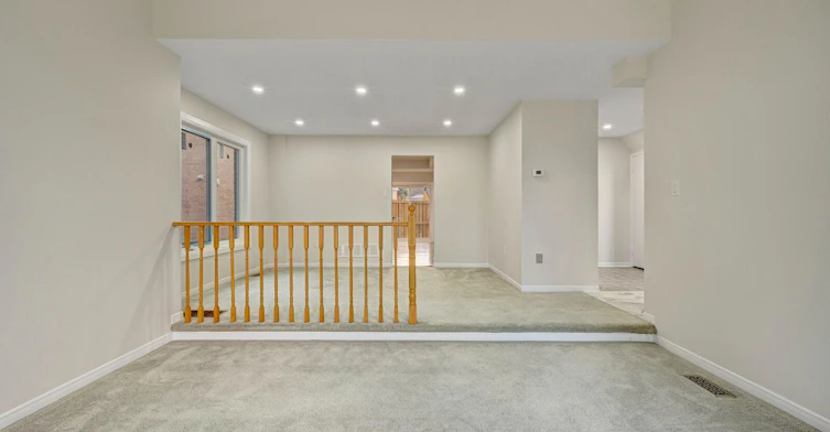 Main-6302 Tenth Line, Mississauga, ON, L5N 5T1 - 6