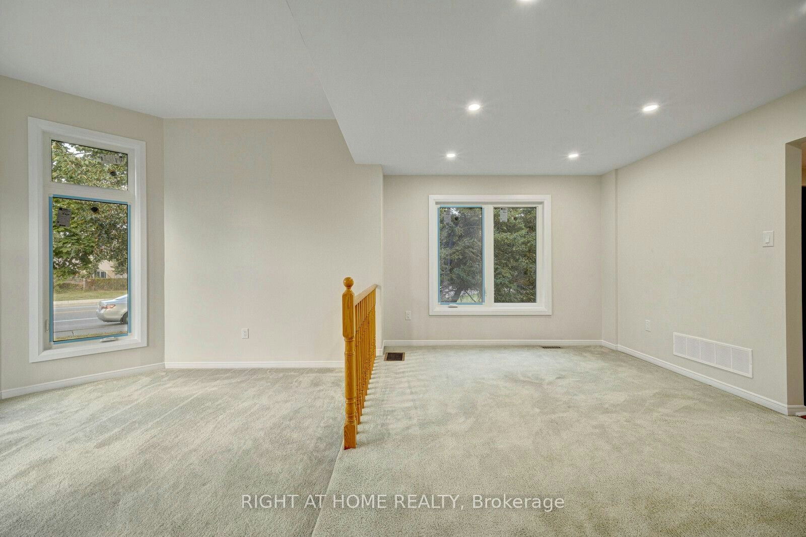 Main-6302 Tenth Line, Mississauga, ON, L5N 5T1 - 5