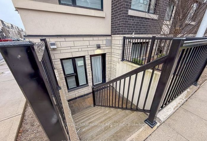 817-1133 Cooke Boulevard N, Burlington, ON, L7T 4A8 - 3