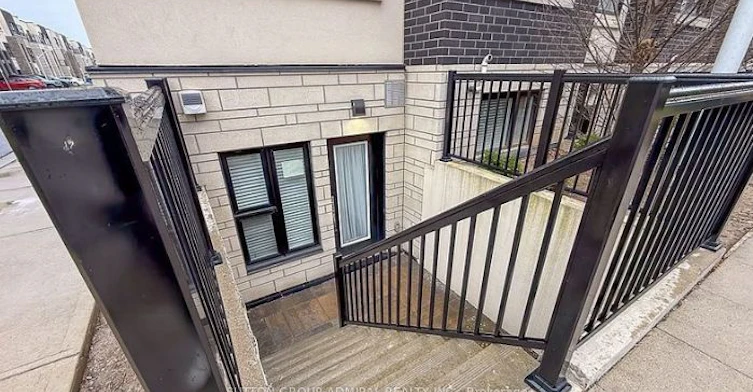 817-1133 Cooke Boulevard N, Burlington, ON, L7T 4A8 - 3