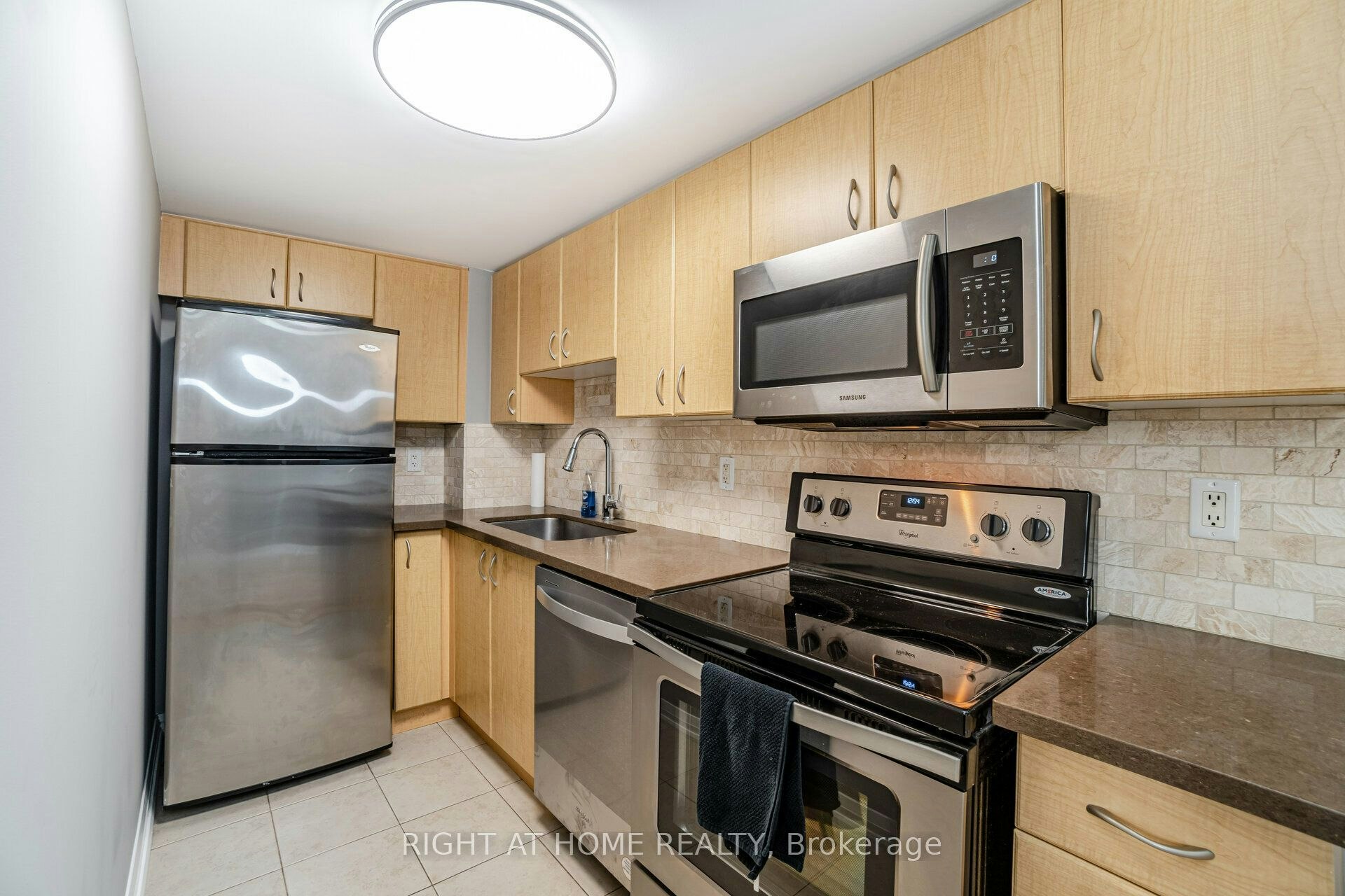 907-220 Forum Drive, Mississauga, ON, L4Z 4K1 - 6