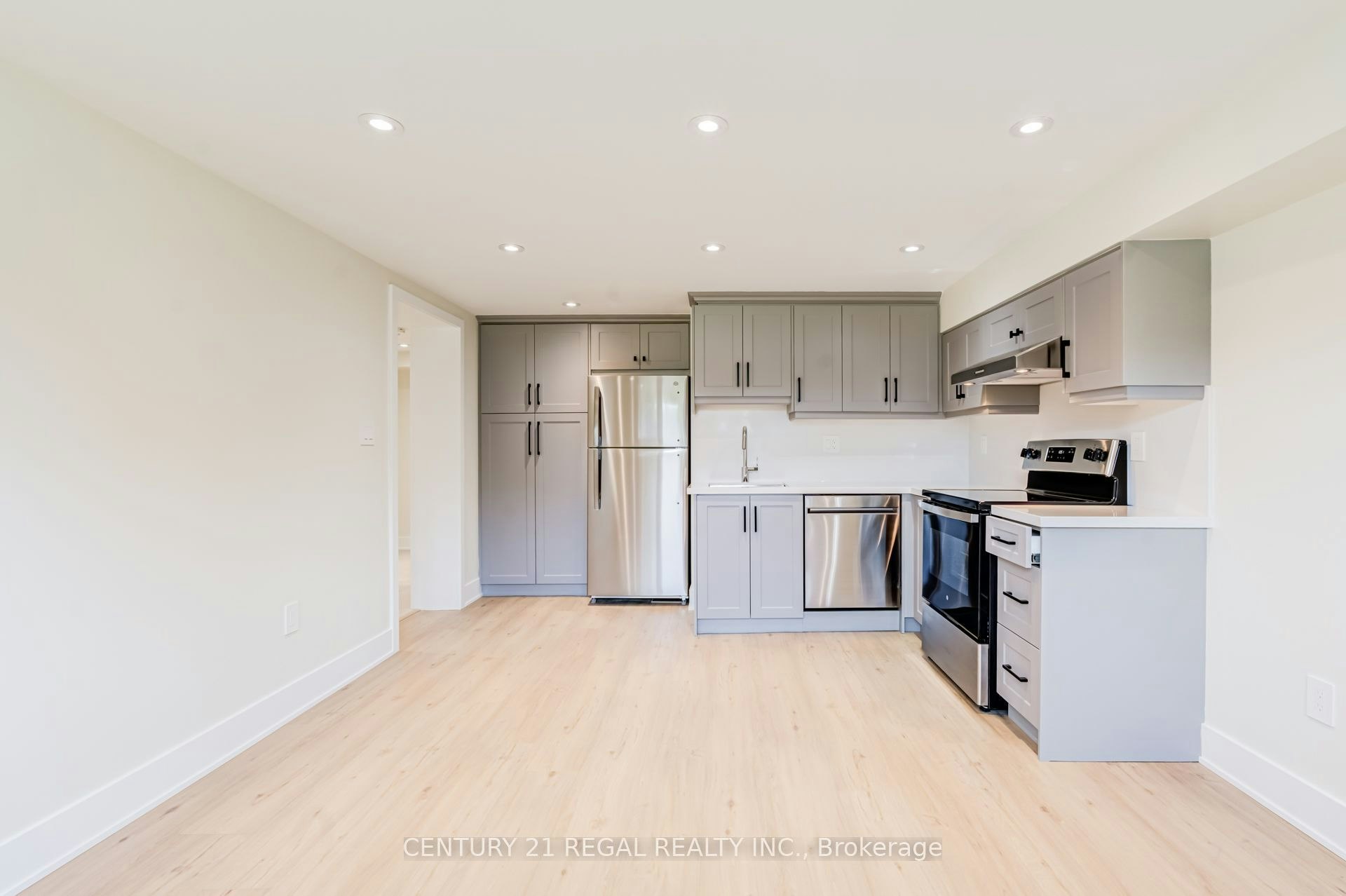 171 Gamma Basement Street, Toronto, ON, M8W 4G3 - 2