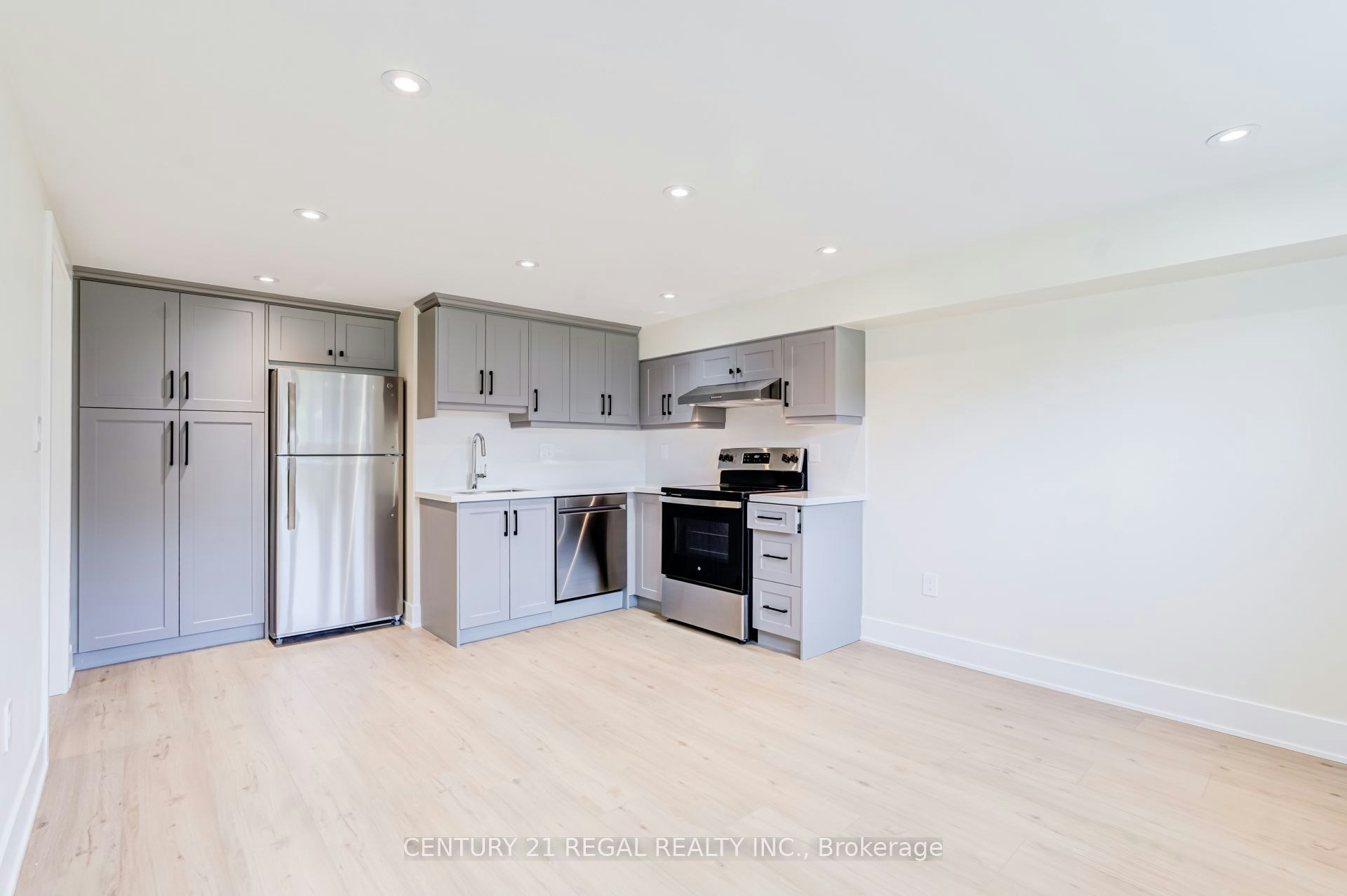 171 Gamma Basement Street, Toronto, ON, M8W 4G3 - 3