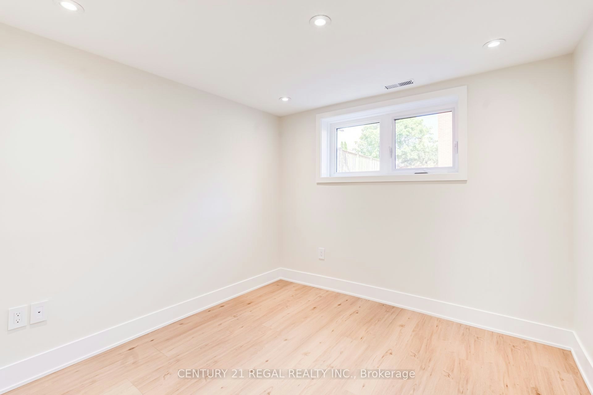 171 Gamma Basement Street, Toronto, ON, M8W 4G3 - 7
