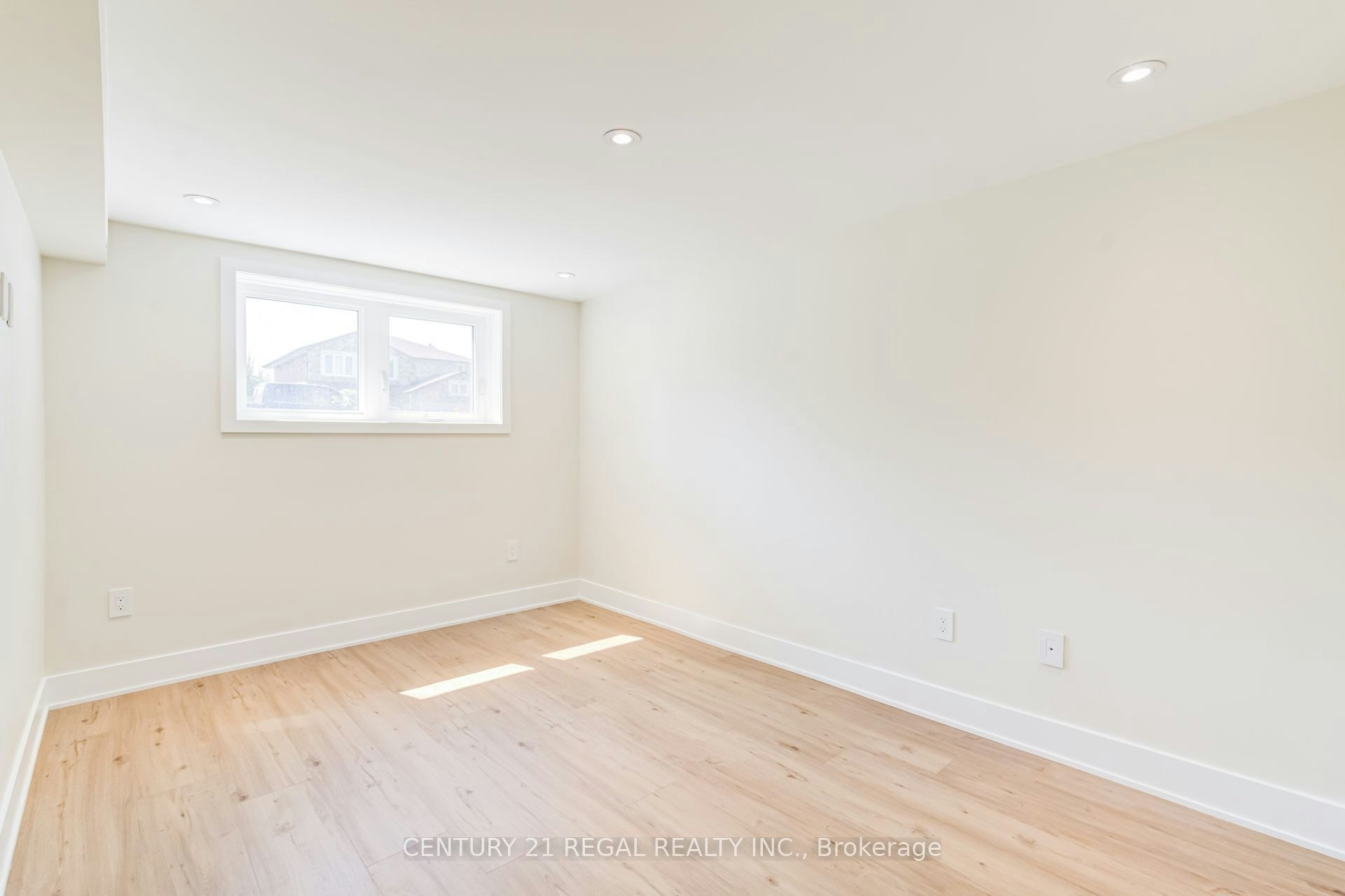 171 Gamma Basement Street, Toronto, ON, M8W 4G3 - 5