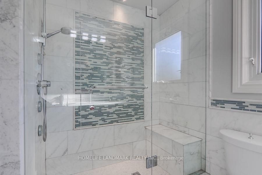 210 Valleyview Court, Oakville, ON, L6L 5H8 - 11