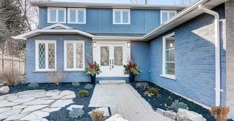 210 Valleyview Court, Oakville, ON, L6L 5H8 - 2