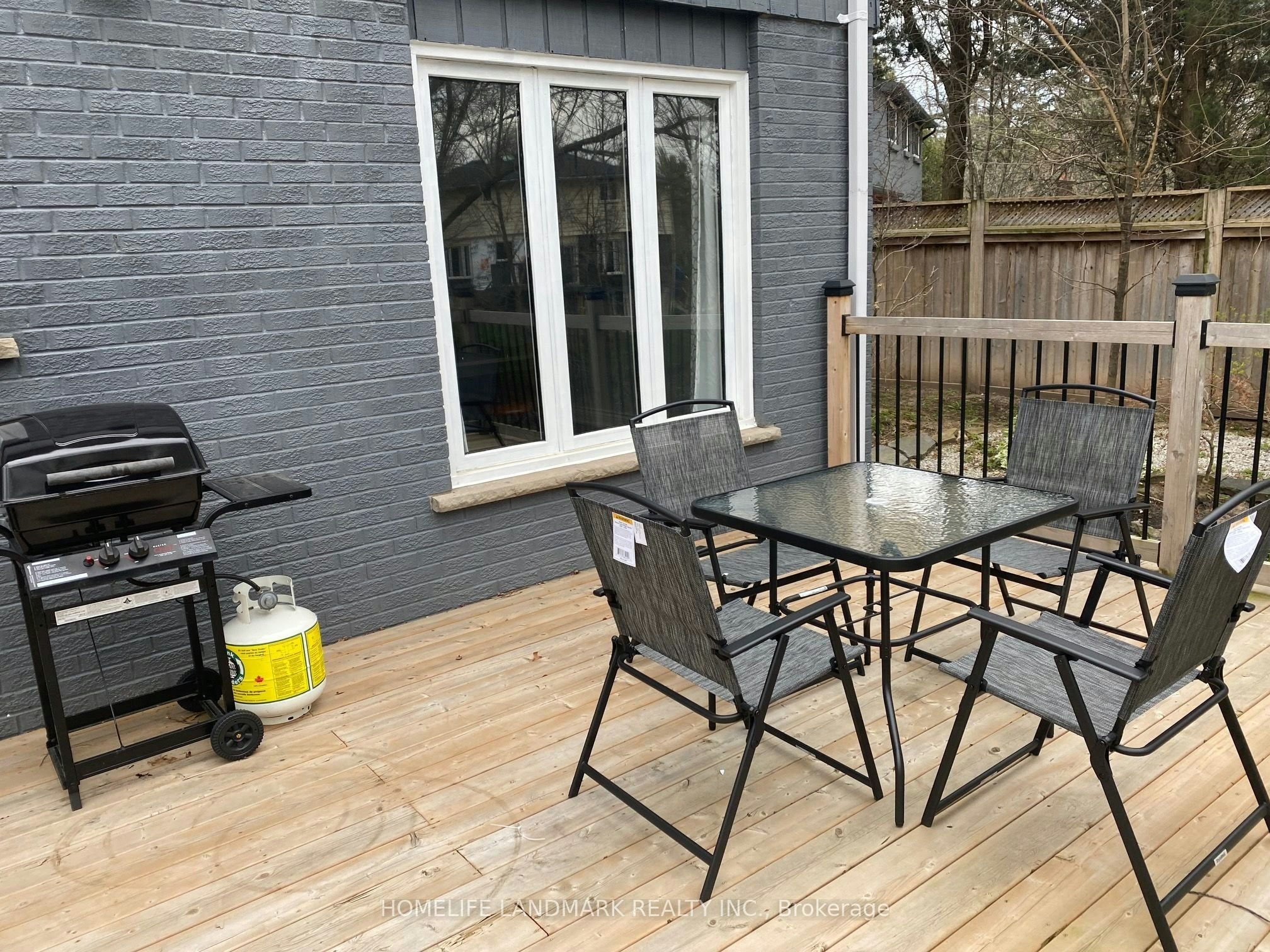 210 Valleyview Court, Oakville, ON, L6L 5H8 - 4