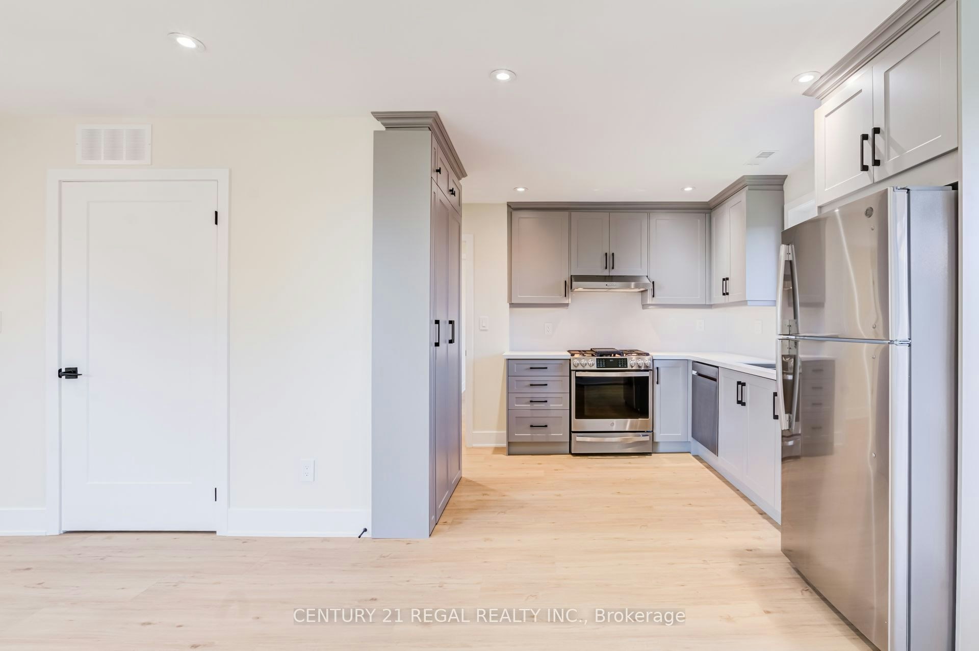 3-171 Gamma Street, Toronto, ON, M8W 4G3 - 3