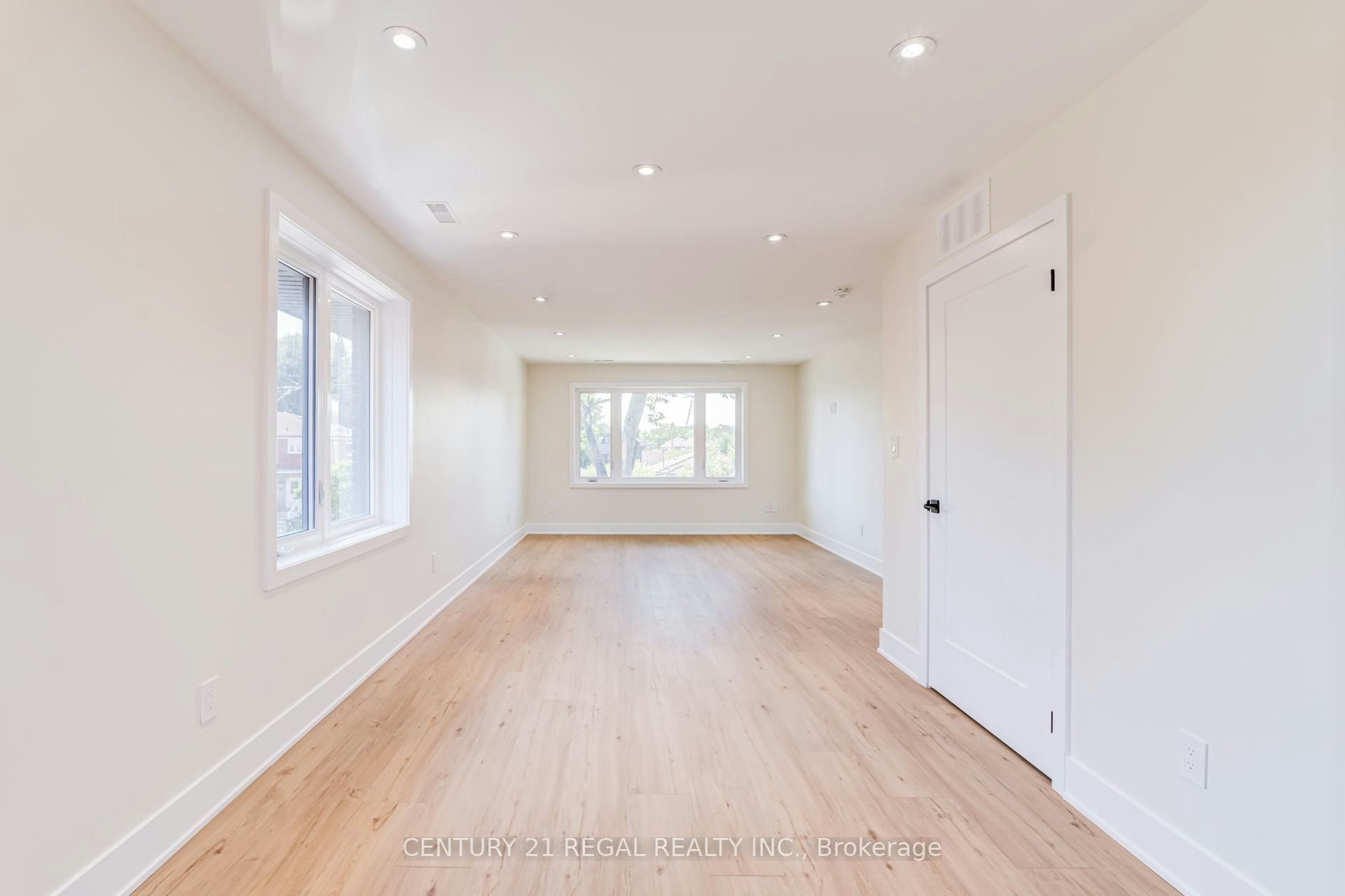 3-171 Gamma Street, Toronto, ON, M8W 4G3