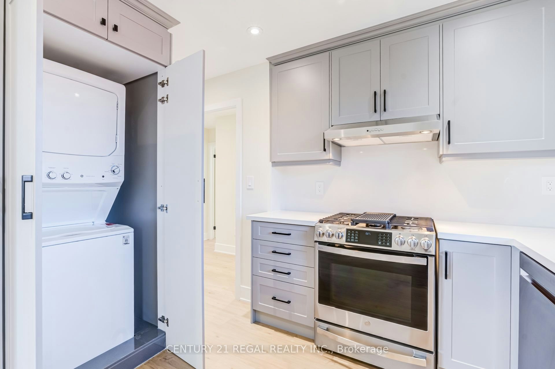3-171 Gamma Street, Toronto, ON, M8W 4G3 - 4