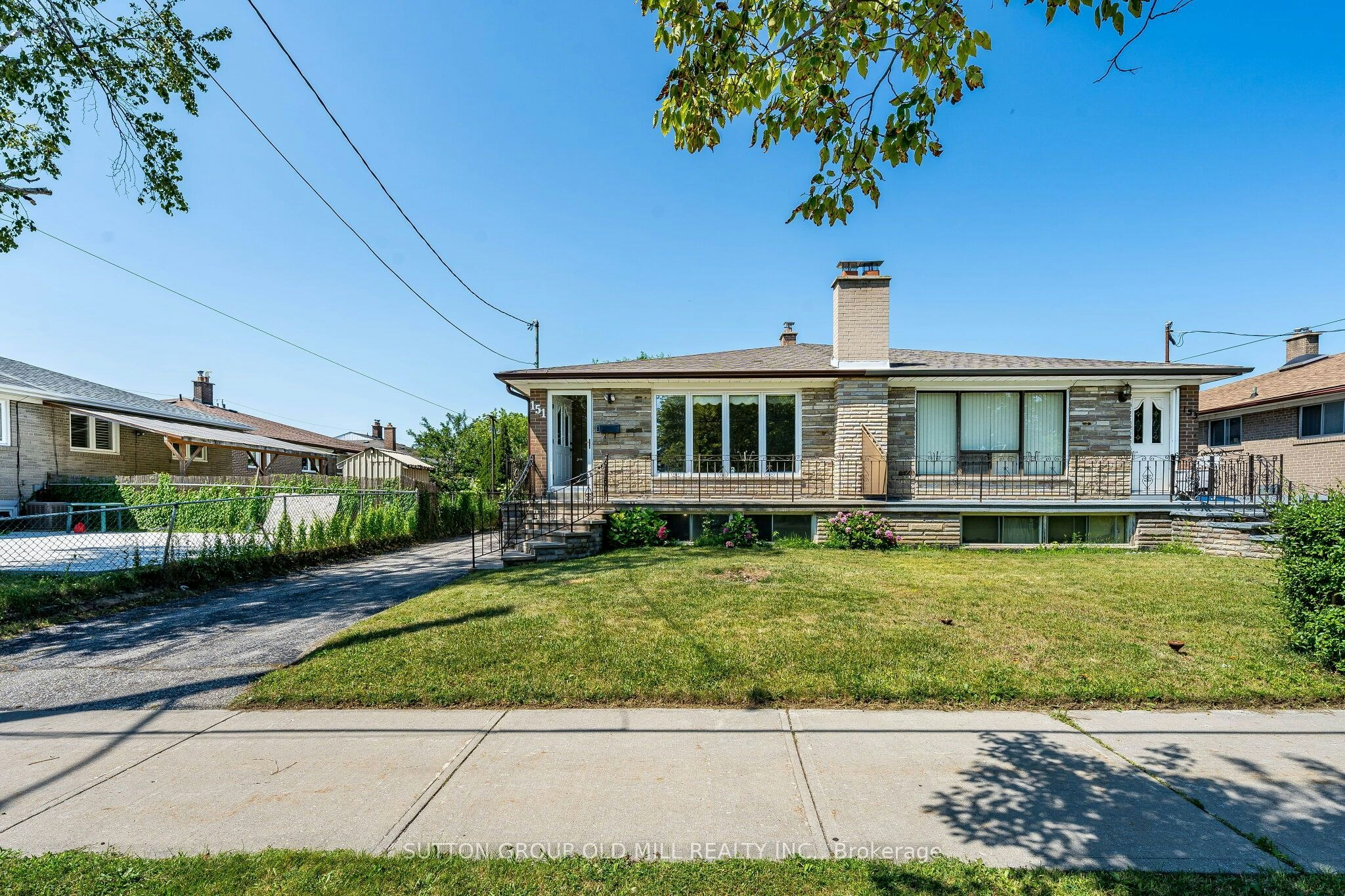 151 Lanyard Road, Toronto, ON, M9M 1Z3
