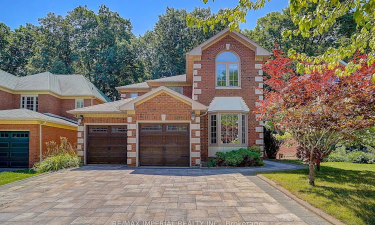 5337 Champlain Trail