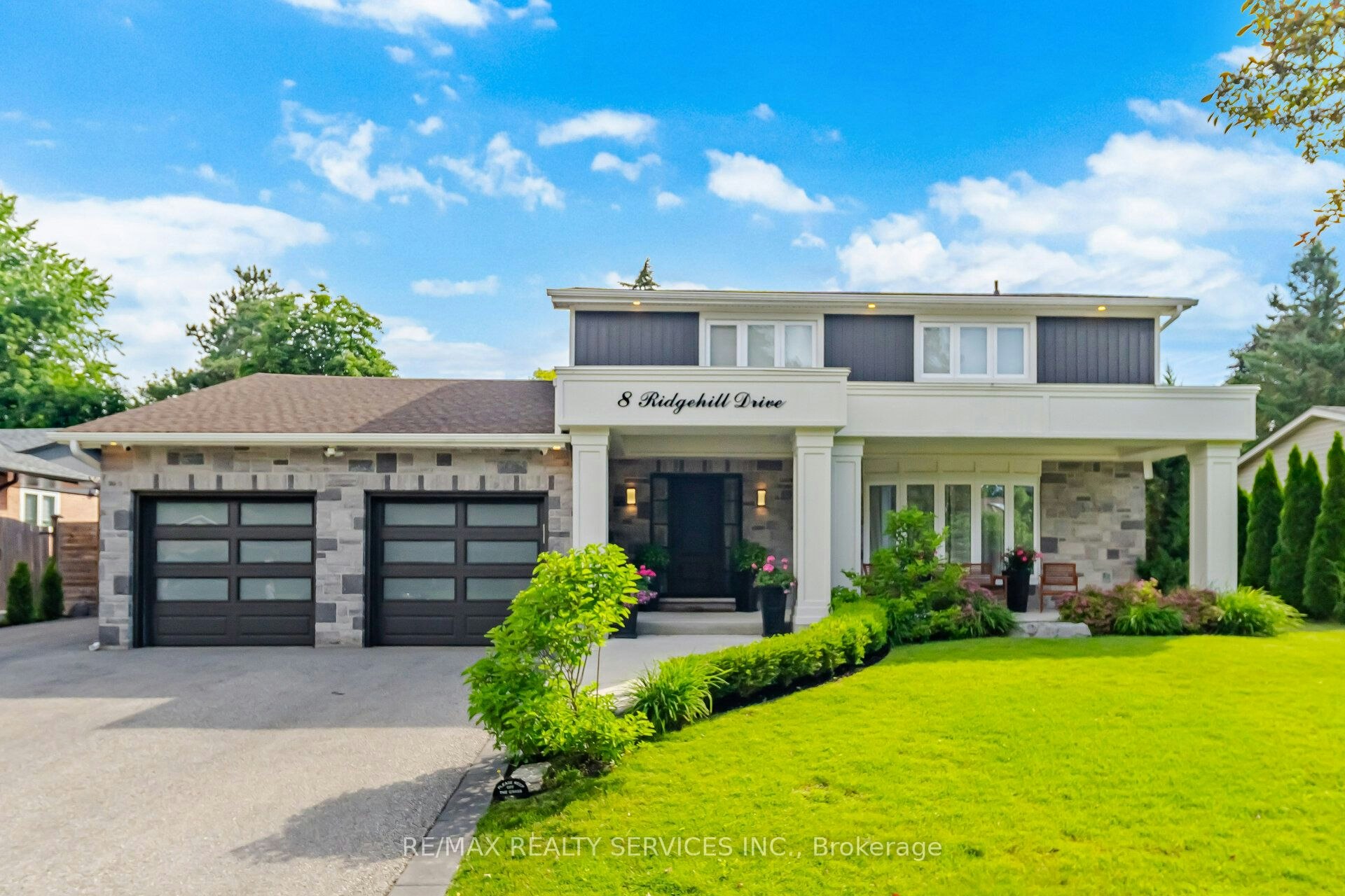 8 Ridgehill Drive, Brampton, ON, L6Y 2C4
