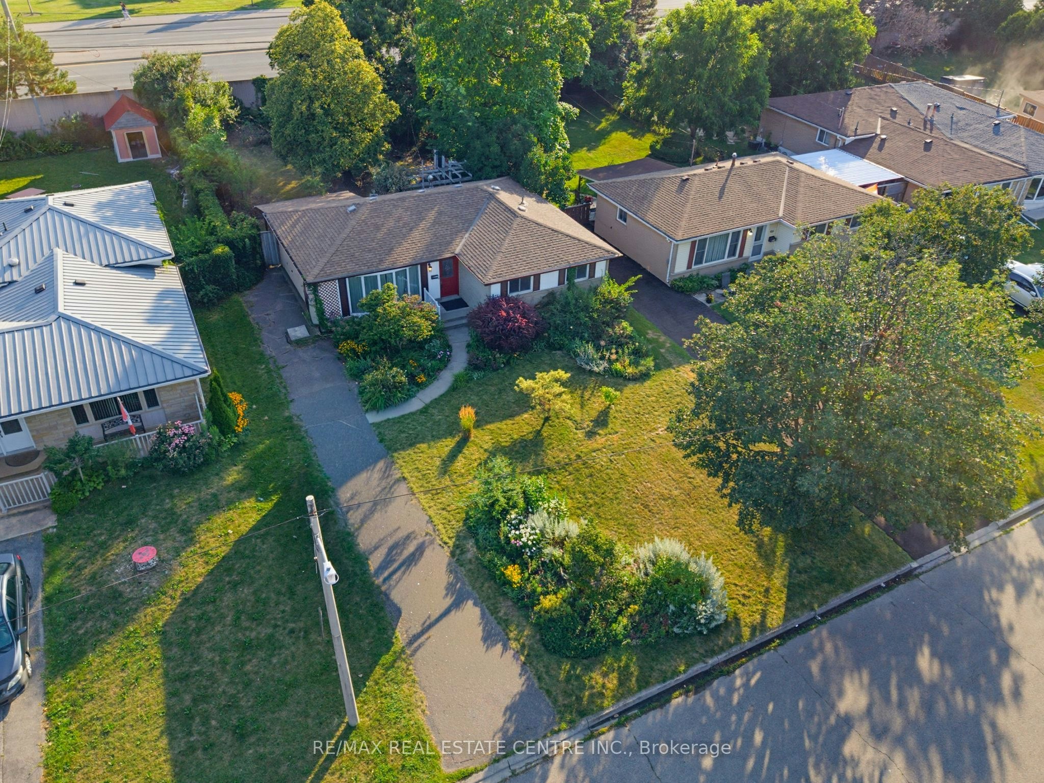 63 Brentwood Drive, Brampton, ON, L6T 1R1