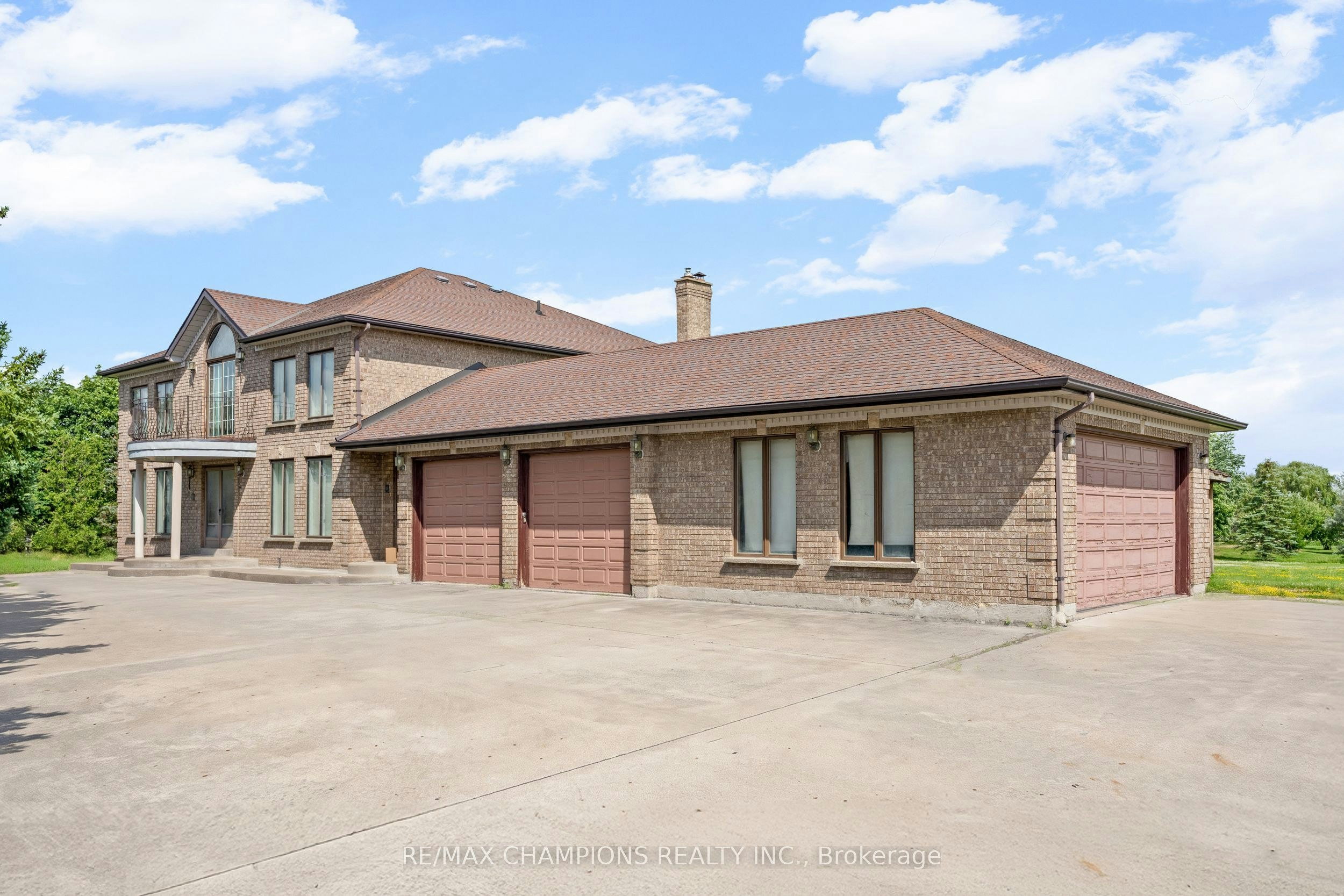 4047 Countryside Drive E, Brampton, ON, L6P 0T4