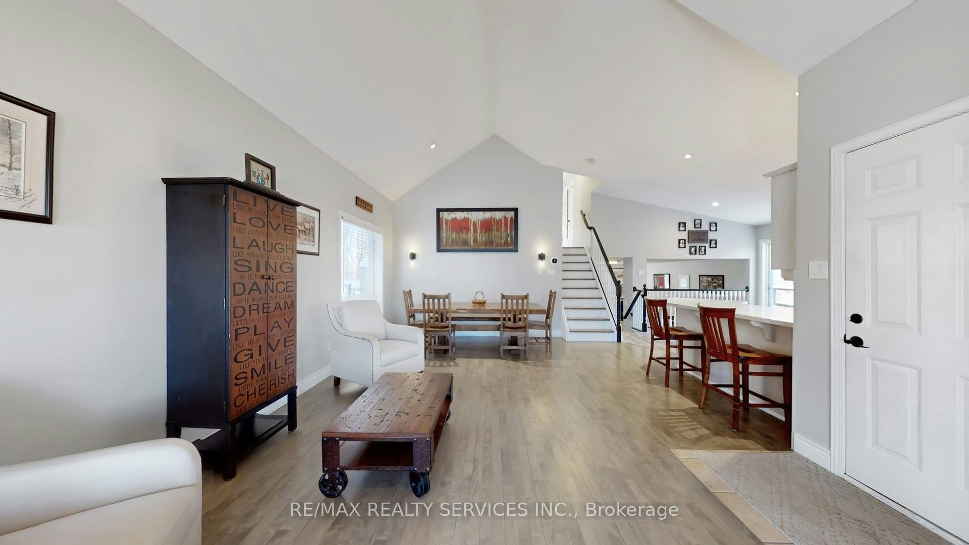 37 Abbey Road, Orangeville, ON, L9W 5E3