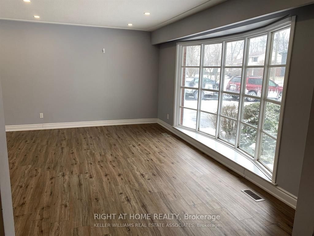 464 Sandlewood Road, Oakville, ON, L6L 3S4 - 2