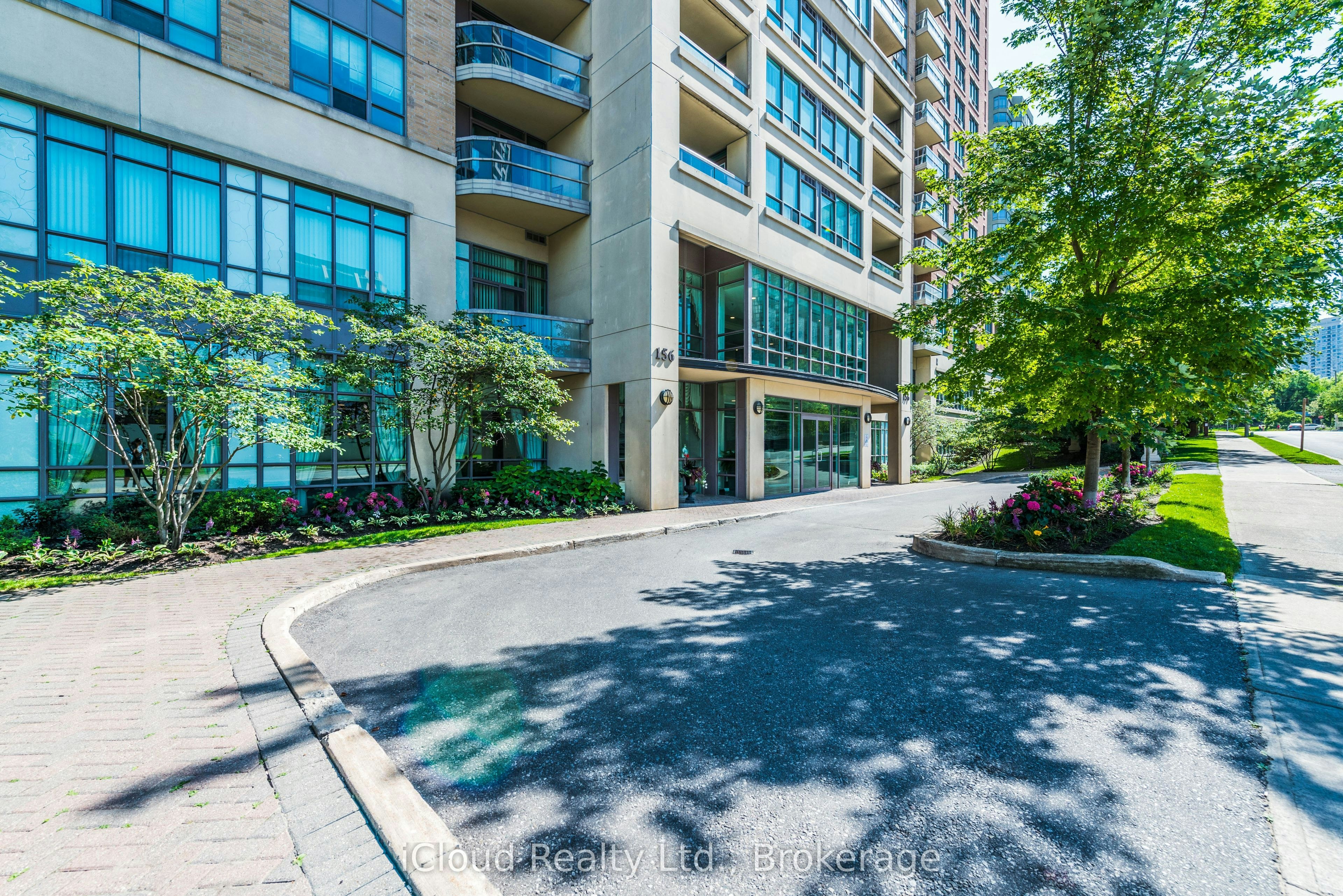 1902-156 Enfield Place, Mississauga, ON, L5B 4L8