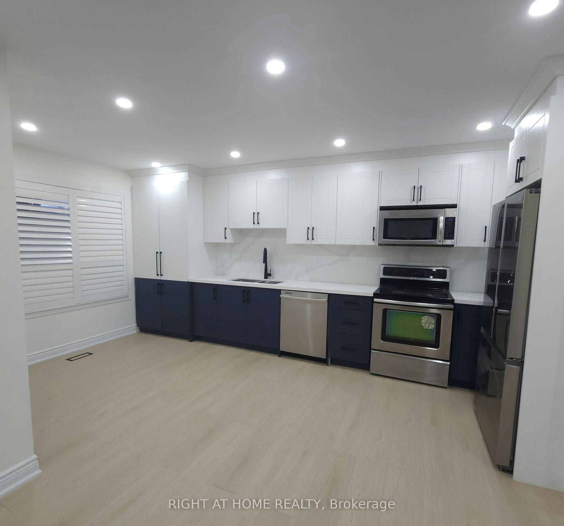 3186 Owls Foot Drive, Mississauga, ON, L5M 6V5 - 4