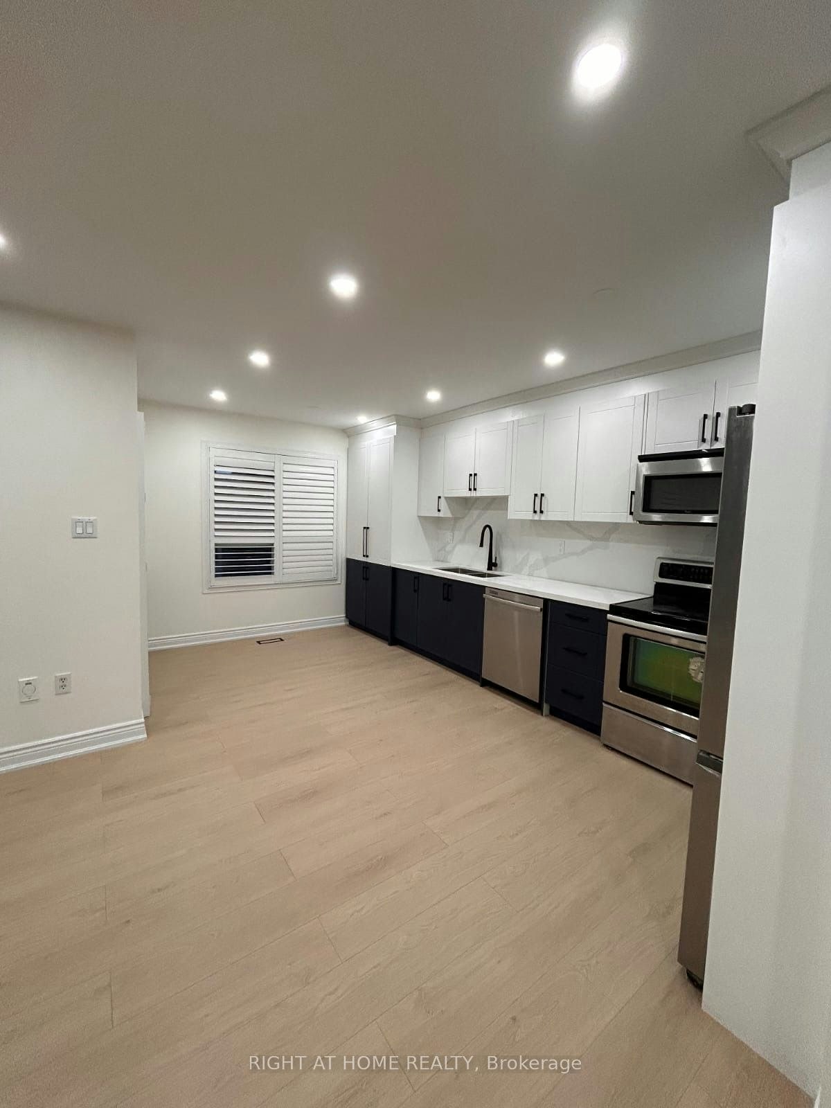 3186 Owls Foot Drive, Mississauga, ON, L5M 6V5 - 7
