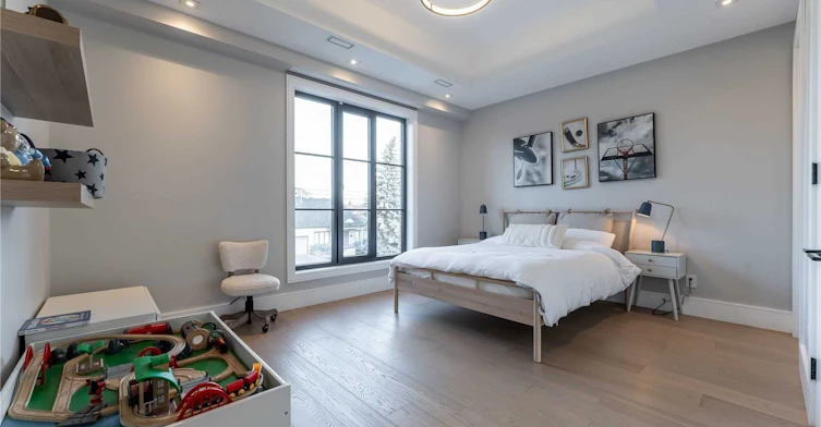 39 Cardigan Road, Toronto, ON, M8Z 2W1 - 32