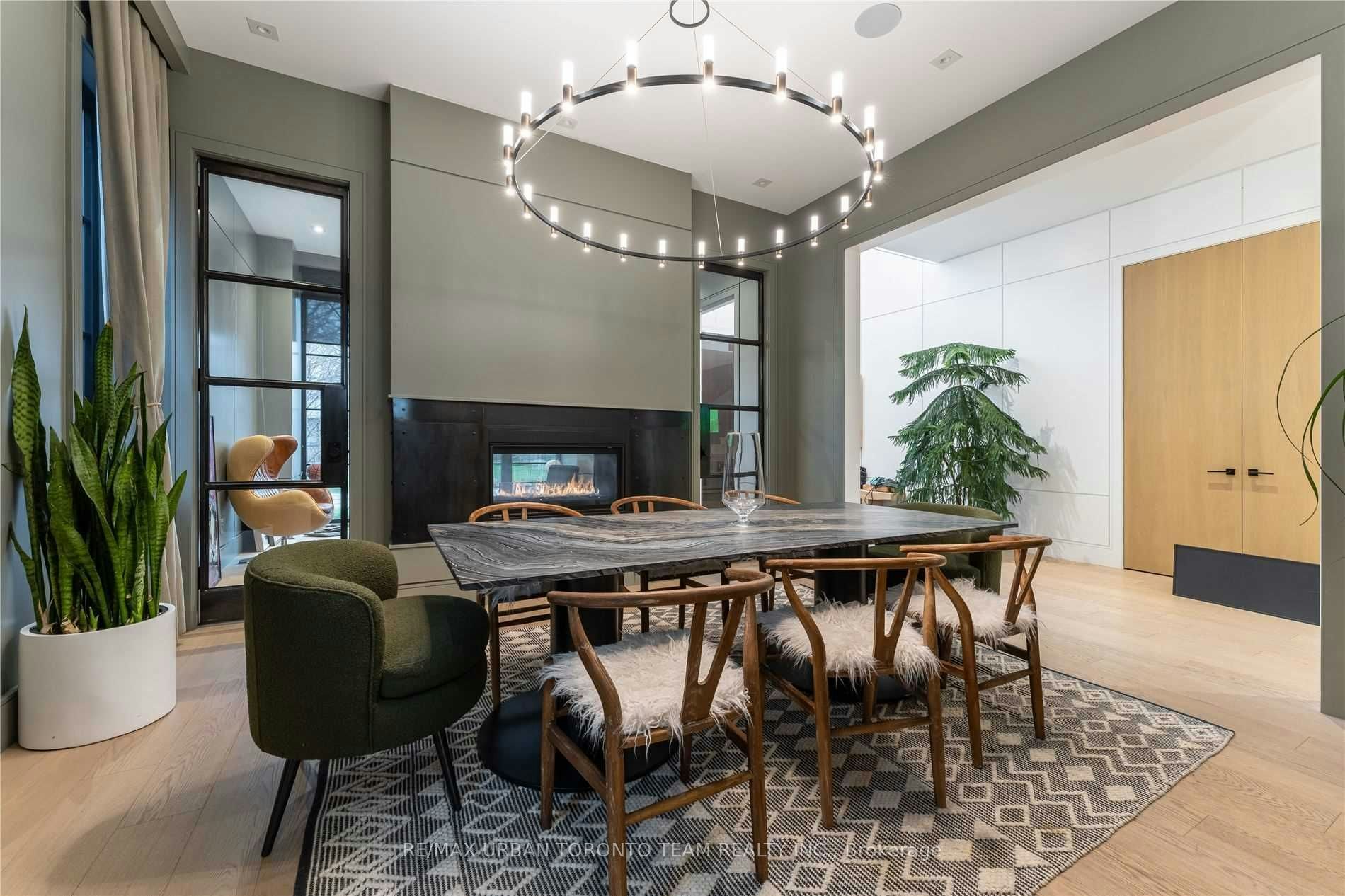 39 Cardigan Road, Toronto, ON, M8Z 2W1 - 5