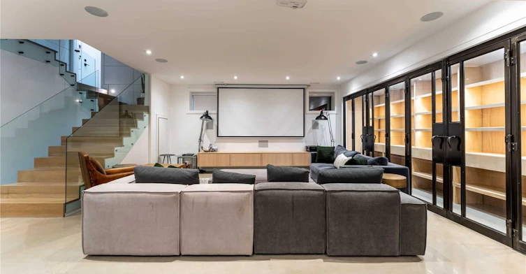 39 Cardigan Road, Toronto, ON, M8Z 2W1 - 33
