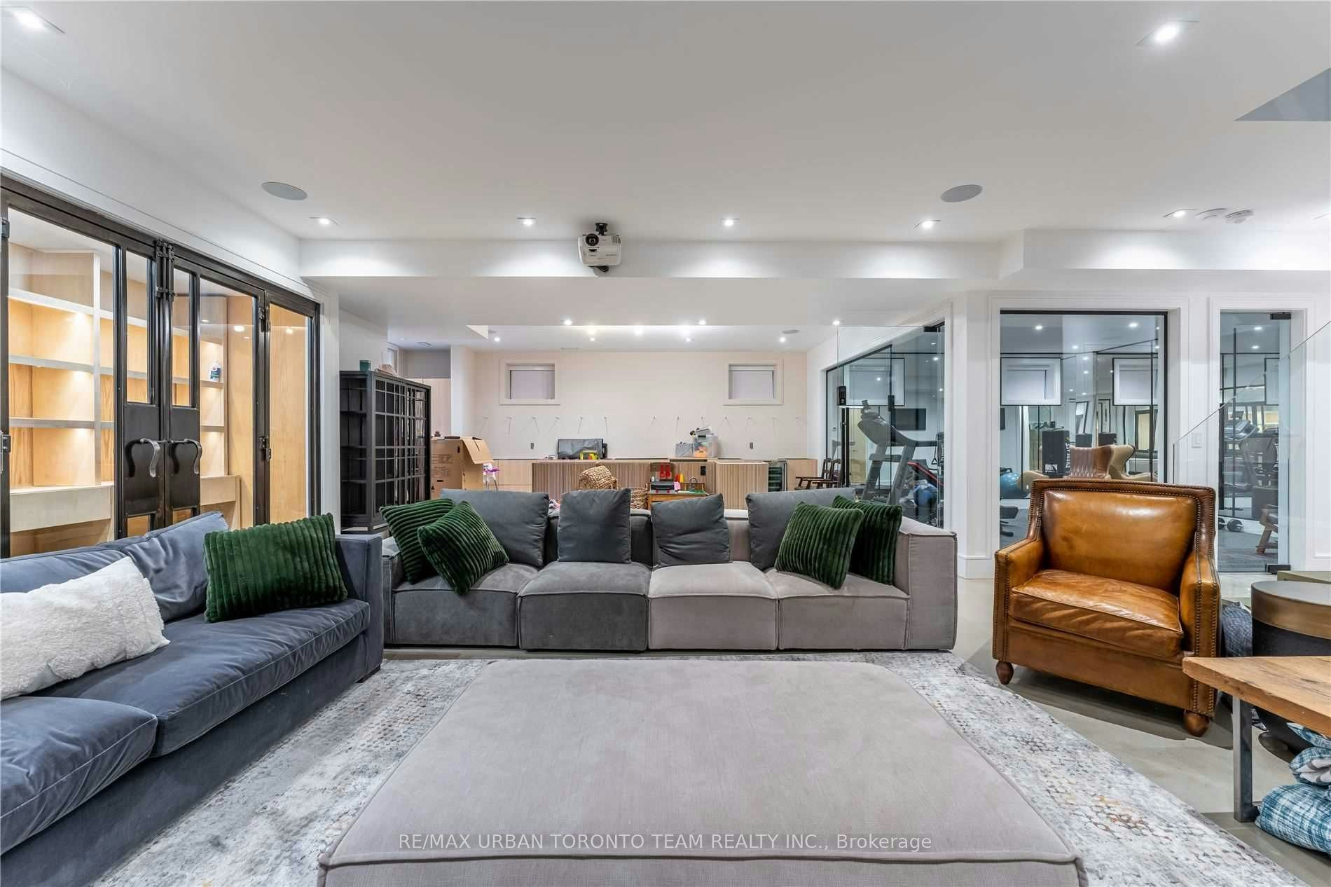39 Cardigan Road, Toronto, ON, M8Z 2W1 - 35