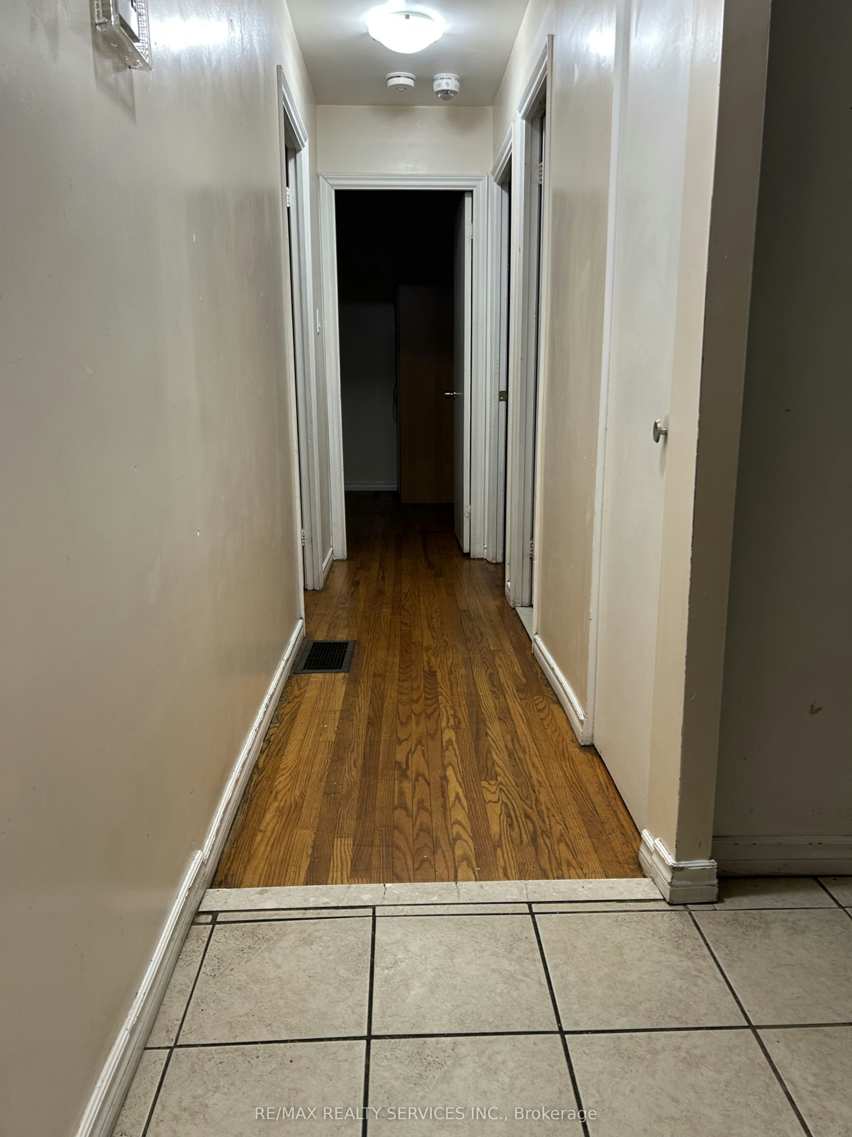 100 Sutherland Avenue, Brampton, ON, L6V 2H7 - 9