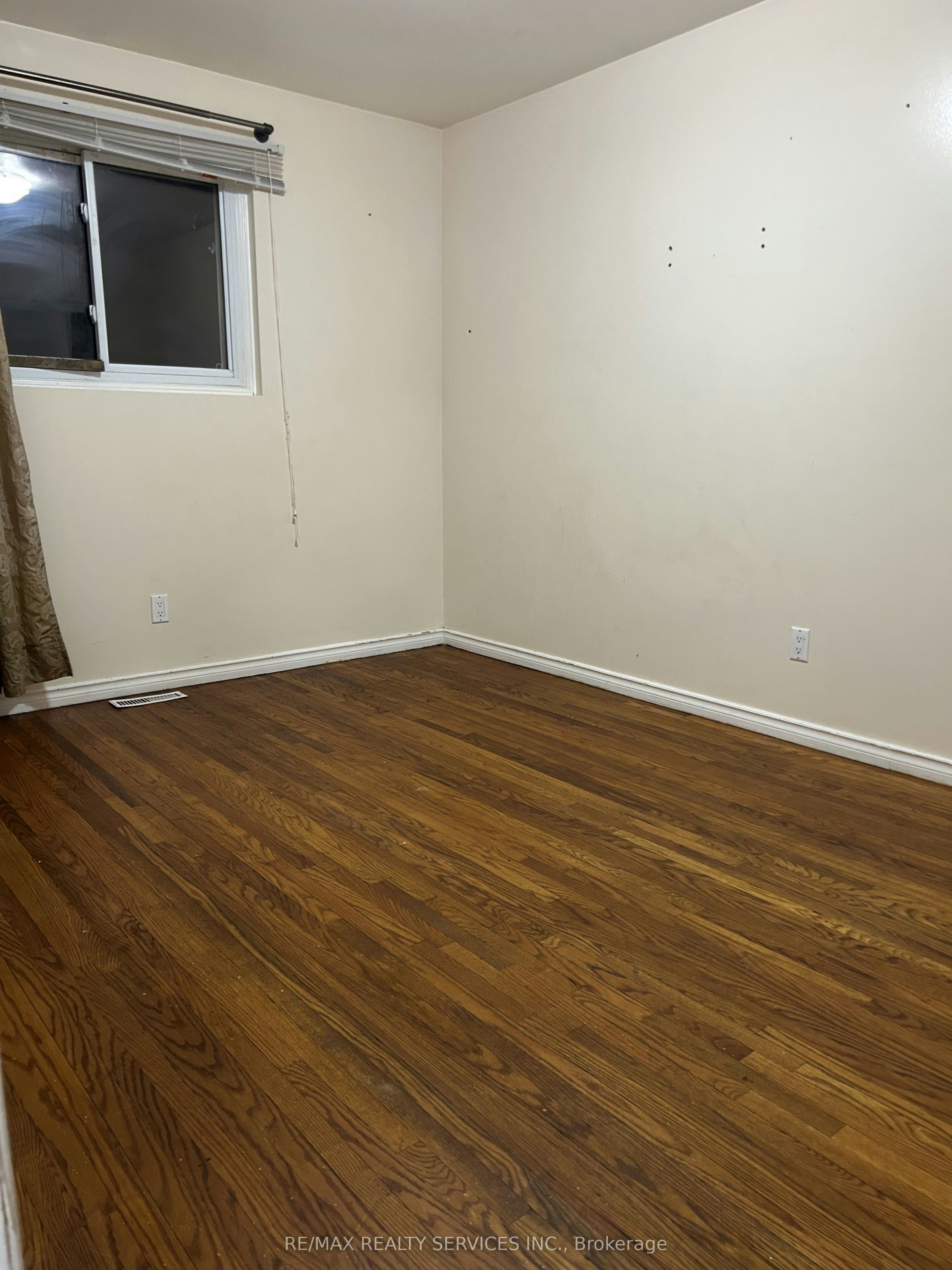 100 Sutherland Avenue, Brampton, ON, L6V 2H7 - 8