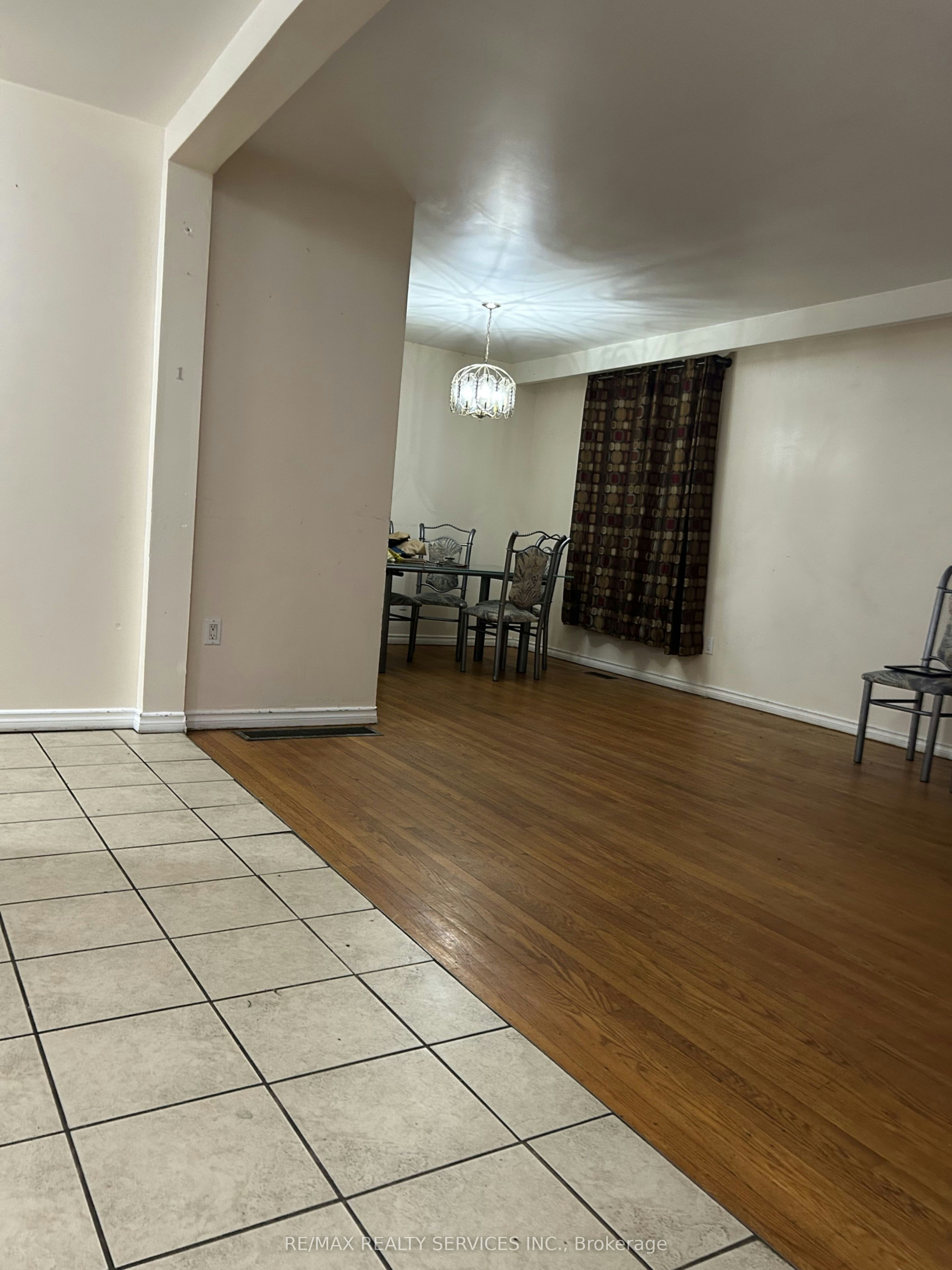 100 Sutherland Avenue, Brampton, ON, L6V 2H7 - 3