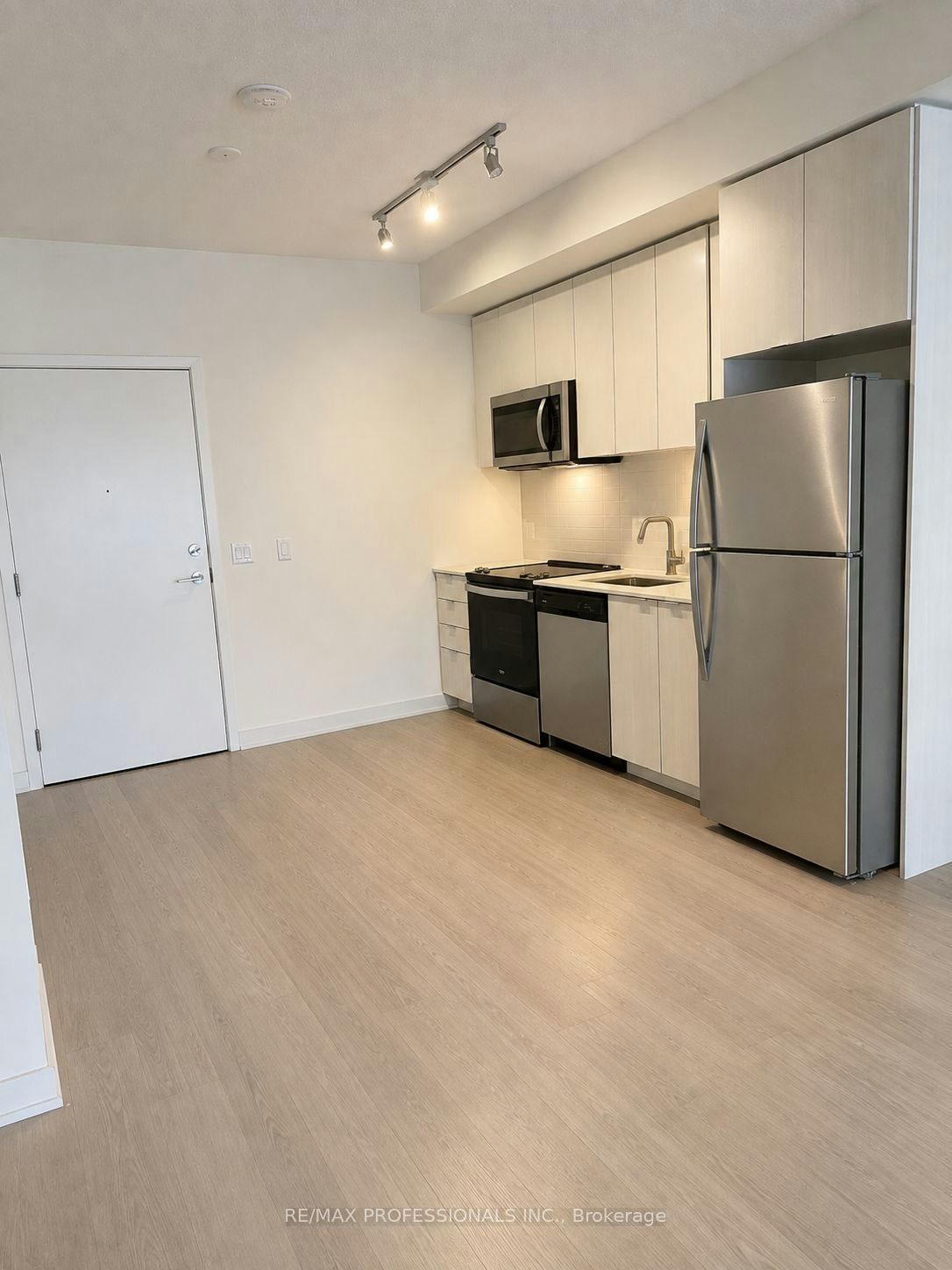 319-859 The Queensway N/A, Toronto, ON, M8Z 1N8 - 2