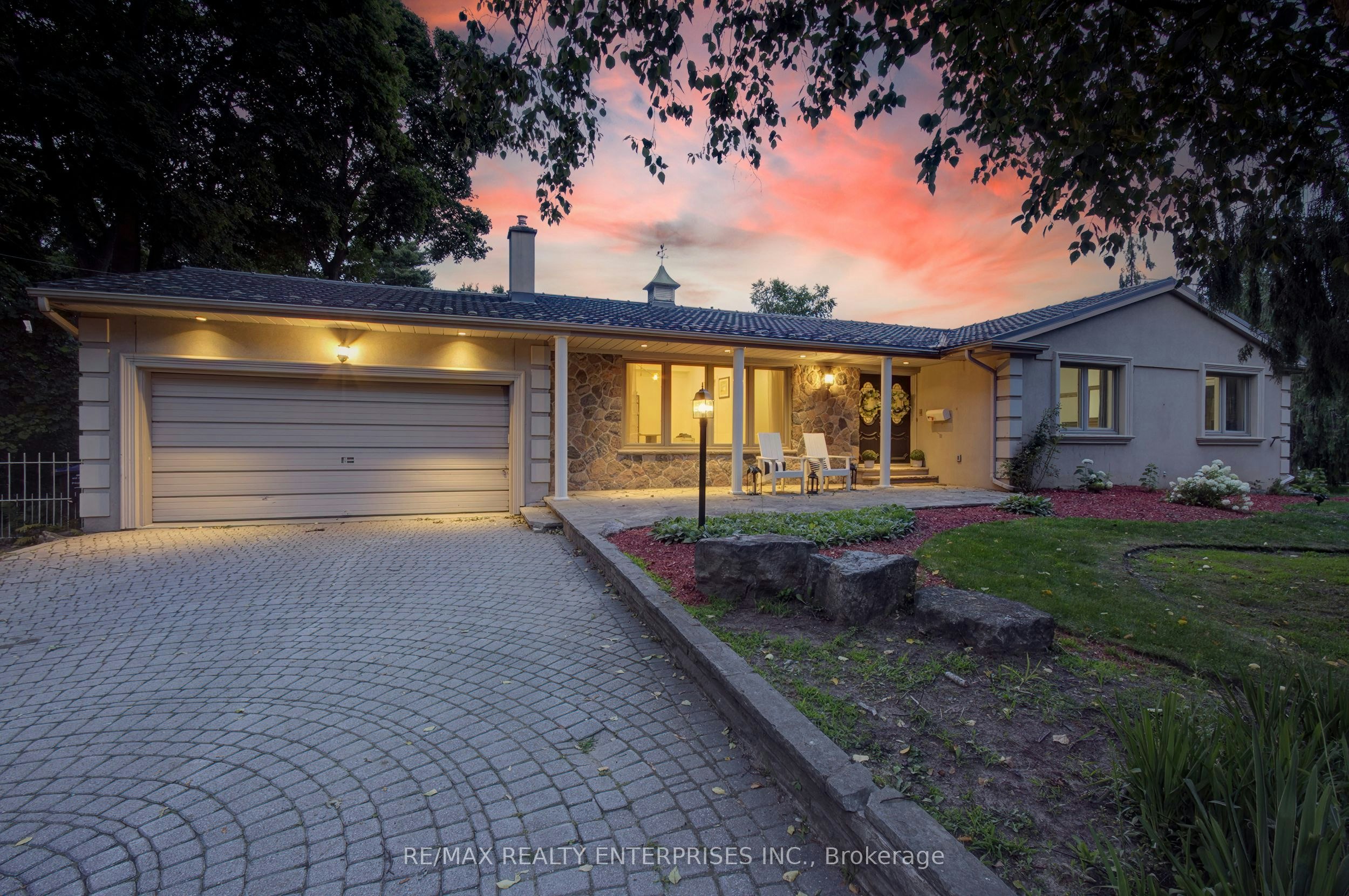 551 Cochise Crescent, Mississauga, ON, L5H 1Y3