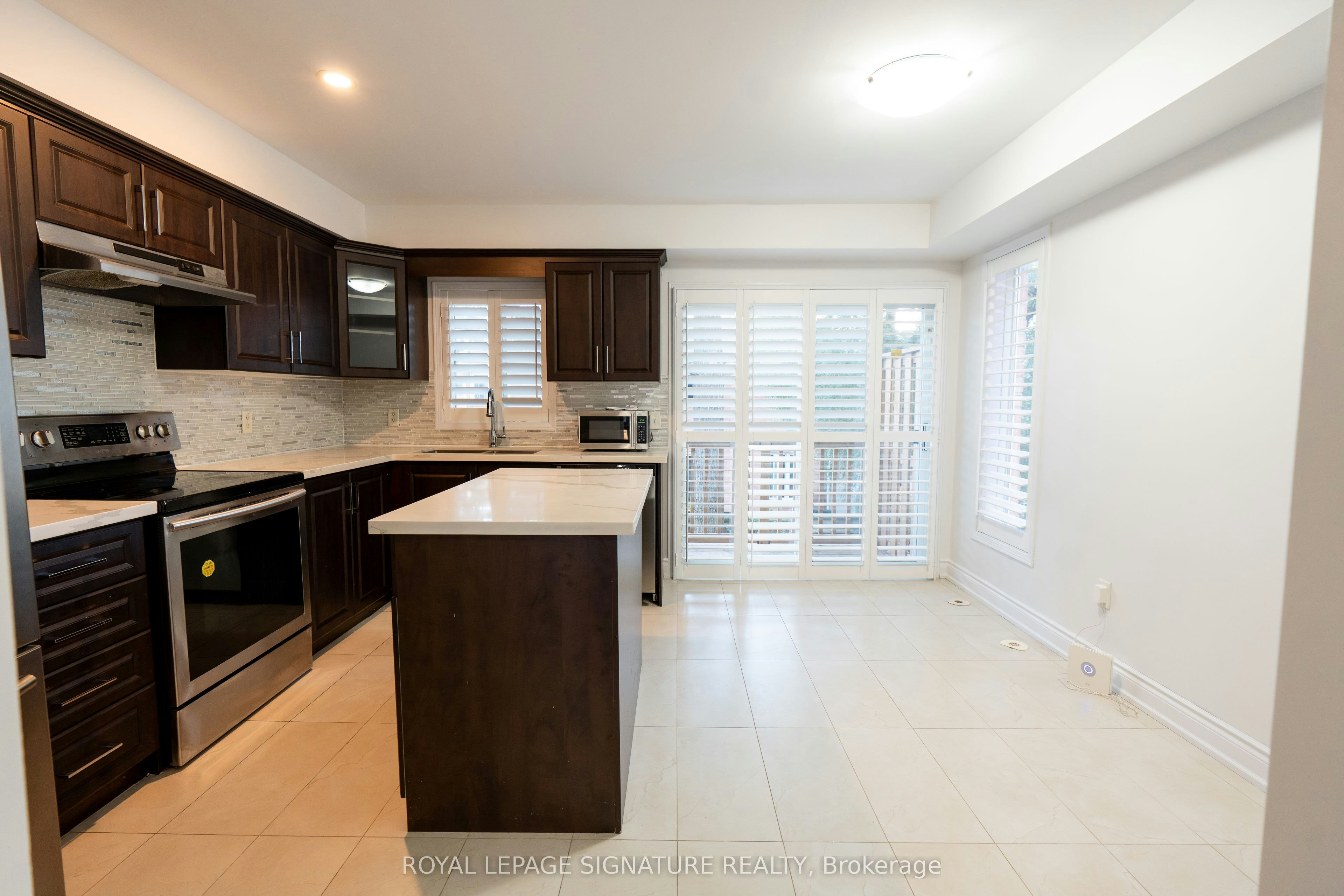 28-50 Strathaven Drive, Mississauga, ON, L5R 4E7 - 12