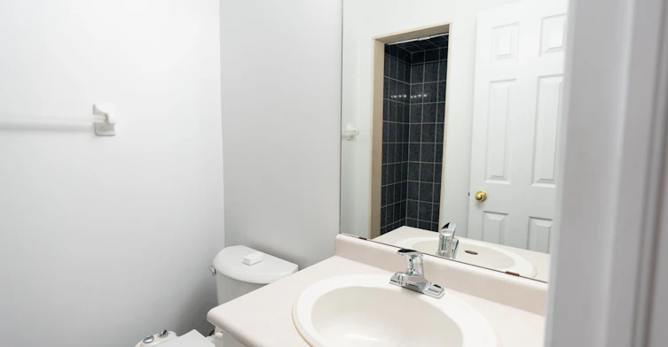 28-50 Strathaven Drive, Mississauga, ON, L5R 4E7 - 28