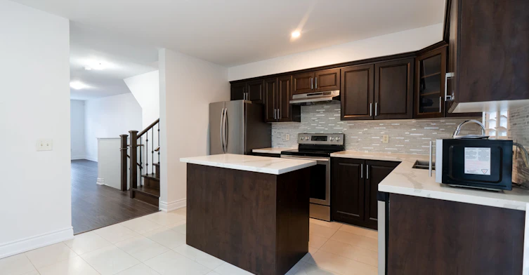 28-50 Strathaven Drive, Mississauga, ON, L5R 4E7 - 11