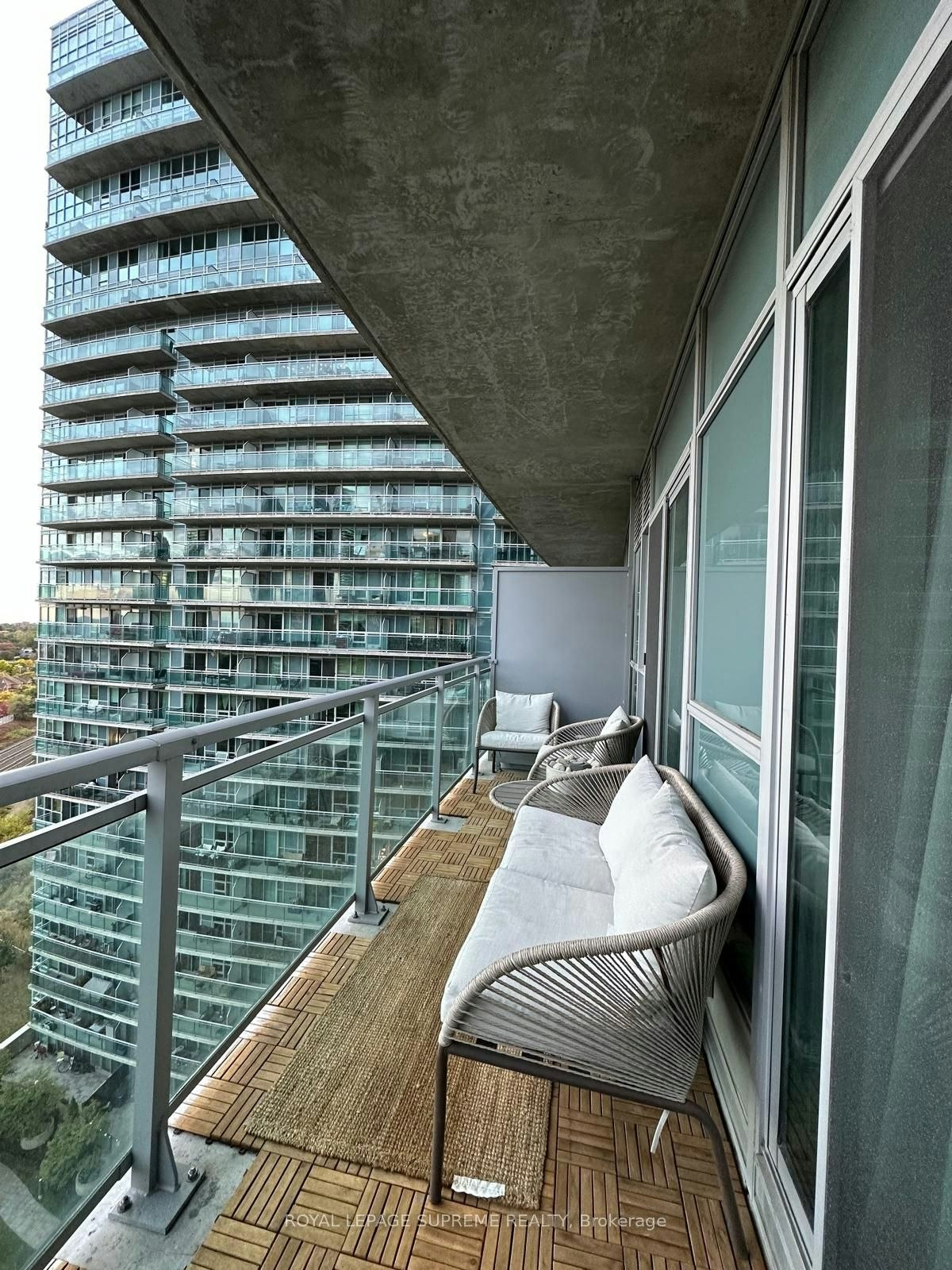 1429-165 Legion Road, Toronto, ON, M8Y 0B3 - 17