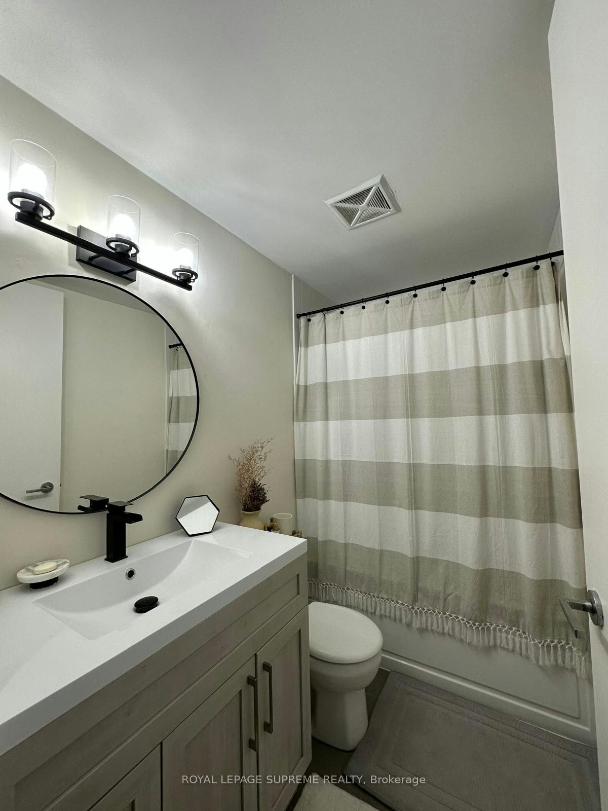 1429-165 Legion Road, Toronto, ON, M8Y 0B3 - 15