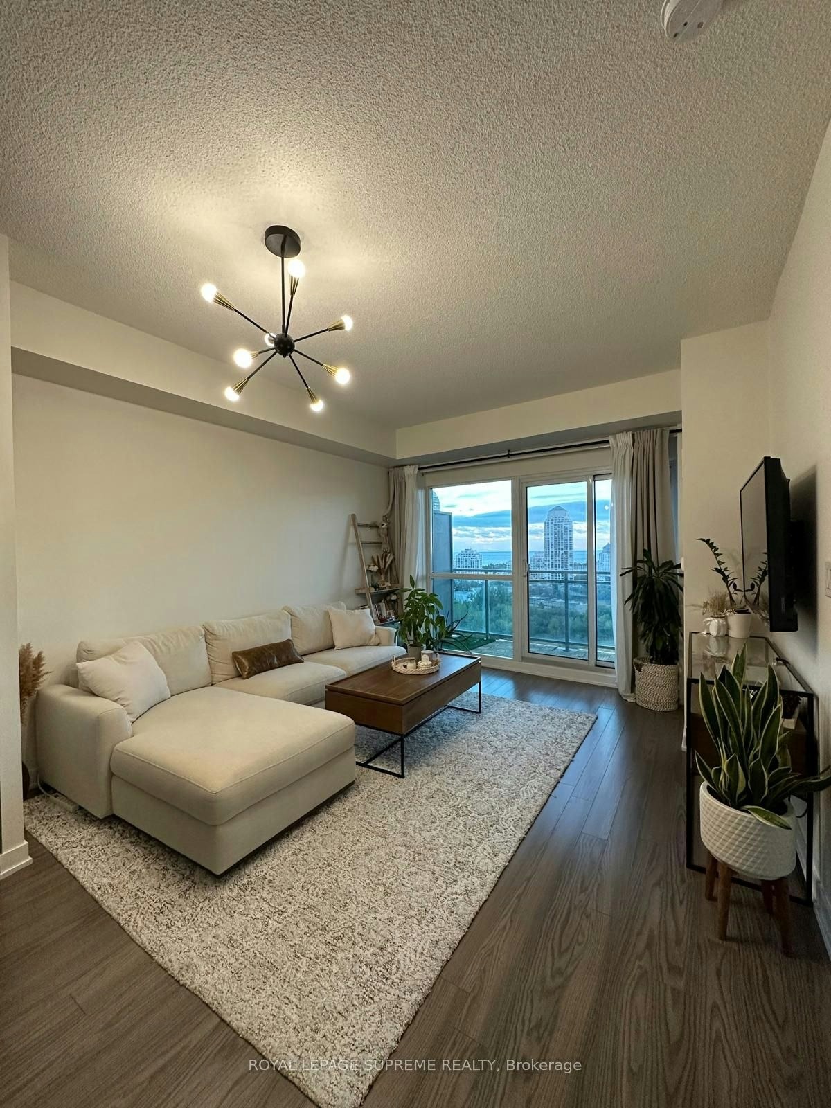 1429-165 Legion Road, Toronto, ON, M8Y 0B3 - 9