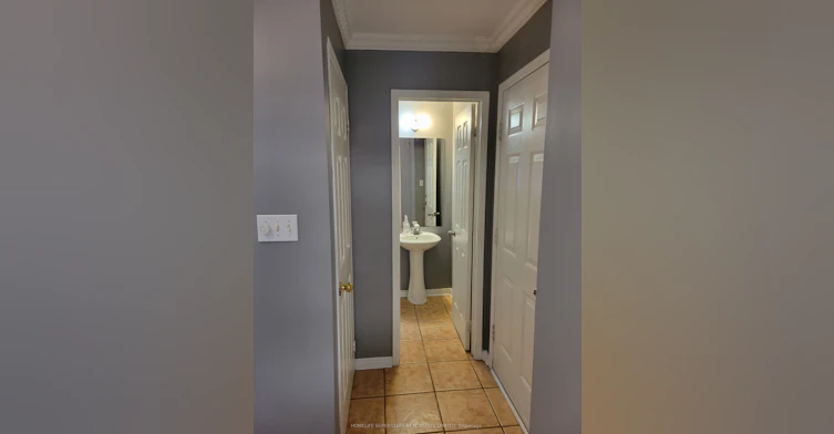 3784 Forest Bluff Crescent, Mississauga, ON, L5N 7T8 - 4