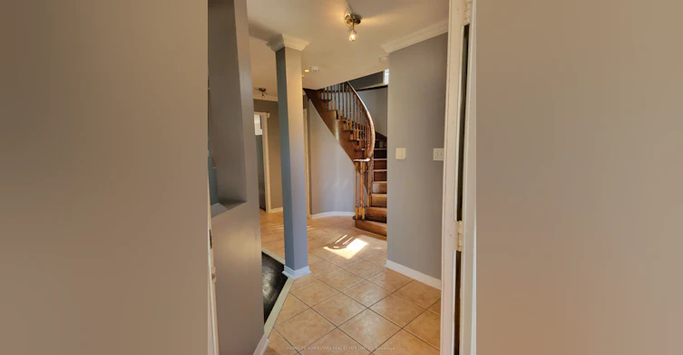 3784 Forest Bluff Crescent, Mississauga, ON, L5N 7T8 - 7