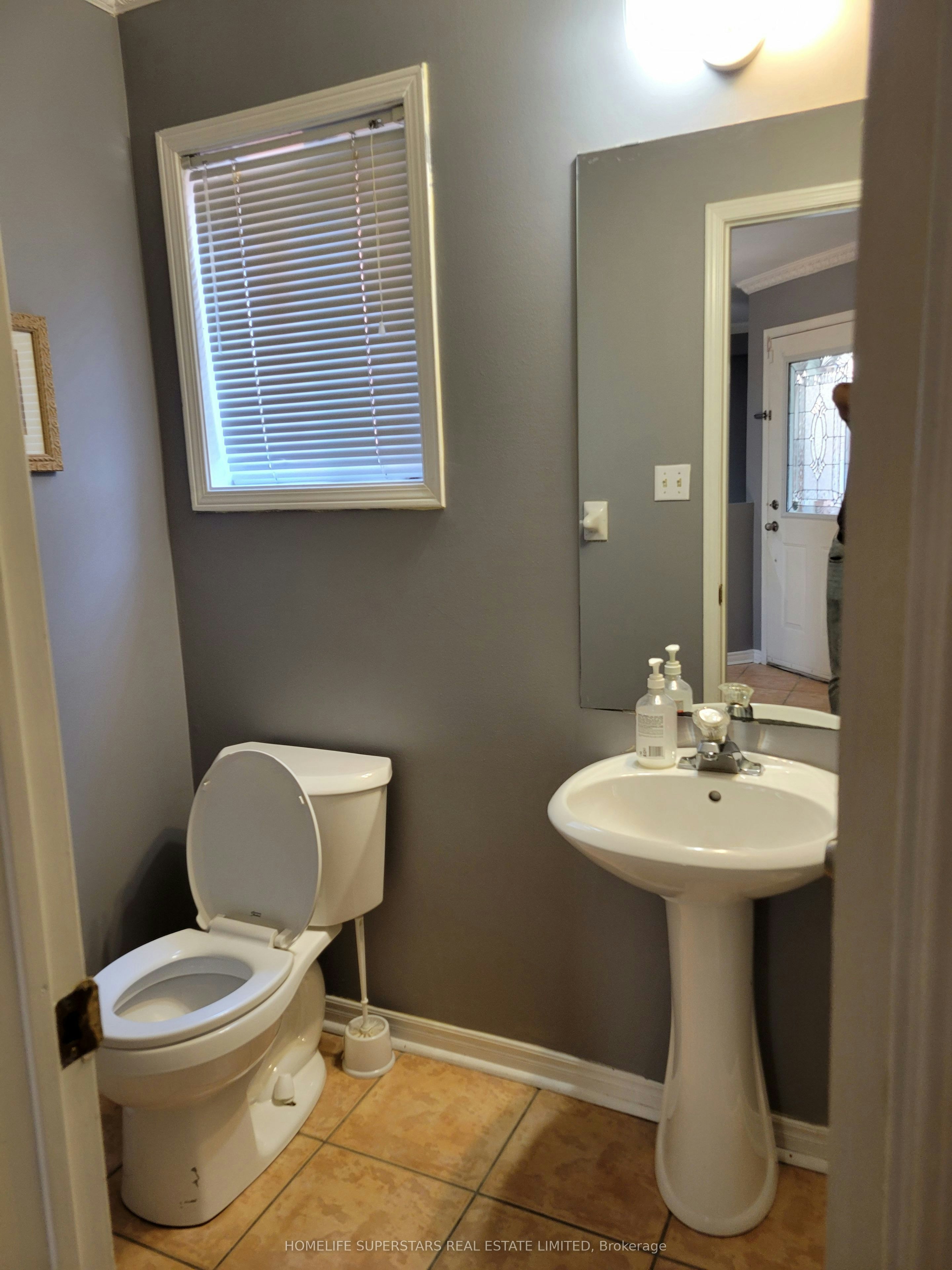 3784 Forest Bluff Crescent, Mississauga, ON, L5N 7T8 - 5