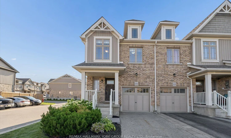 126 Parkinson Crescent
