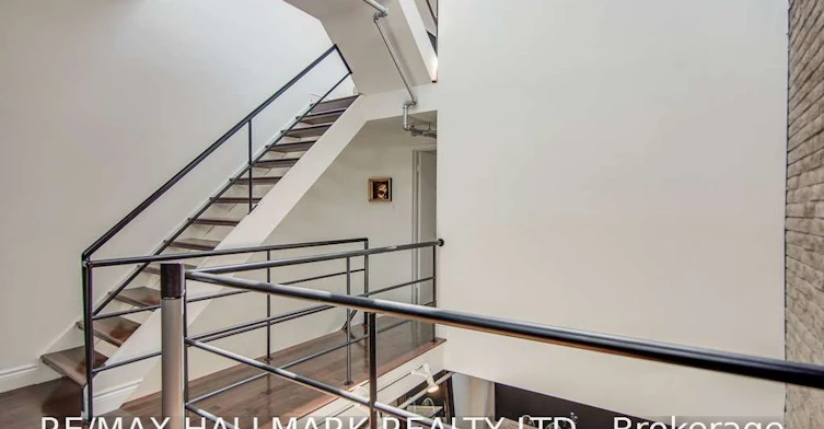7-6 Bartlett Avenue, Toronto, ON, M6H 3E8 - 15