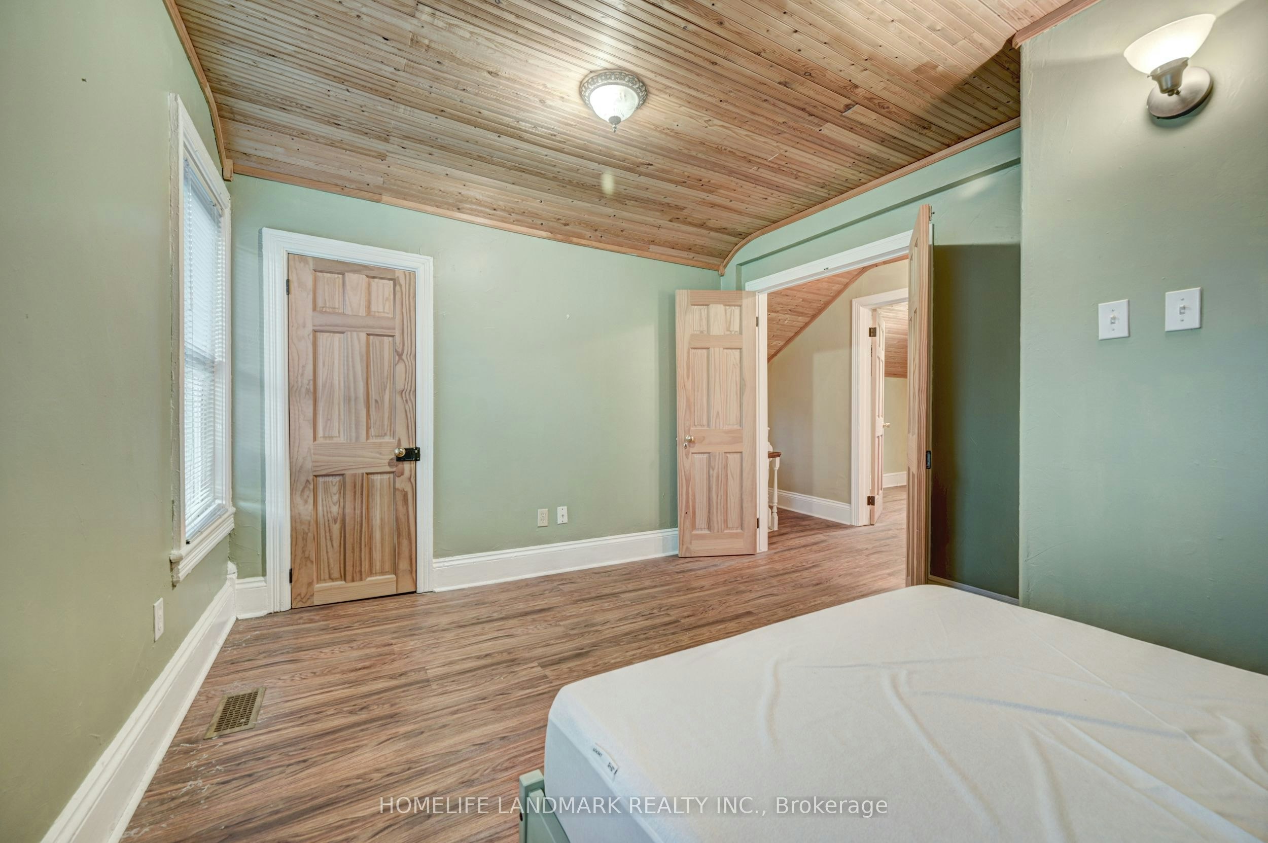 2174 New Street, Burlington, ON, L7R 1H8 - 21