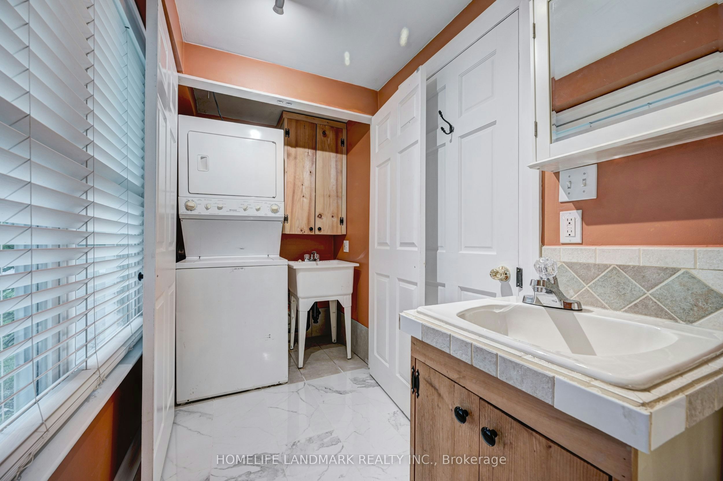 2174 New Street, Burlington, ON, L7R 1H8 - 16