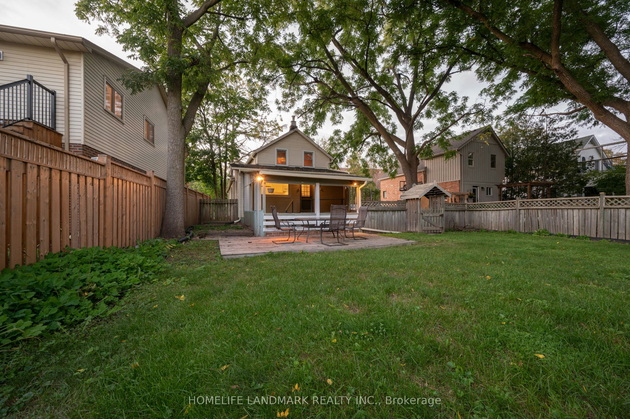 2174 New Street, Burlington, ON, L7R 1H8 - 24
