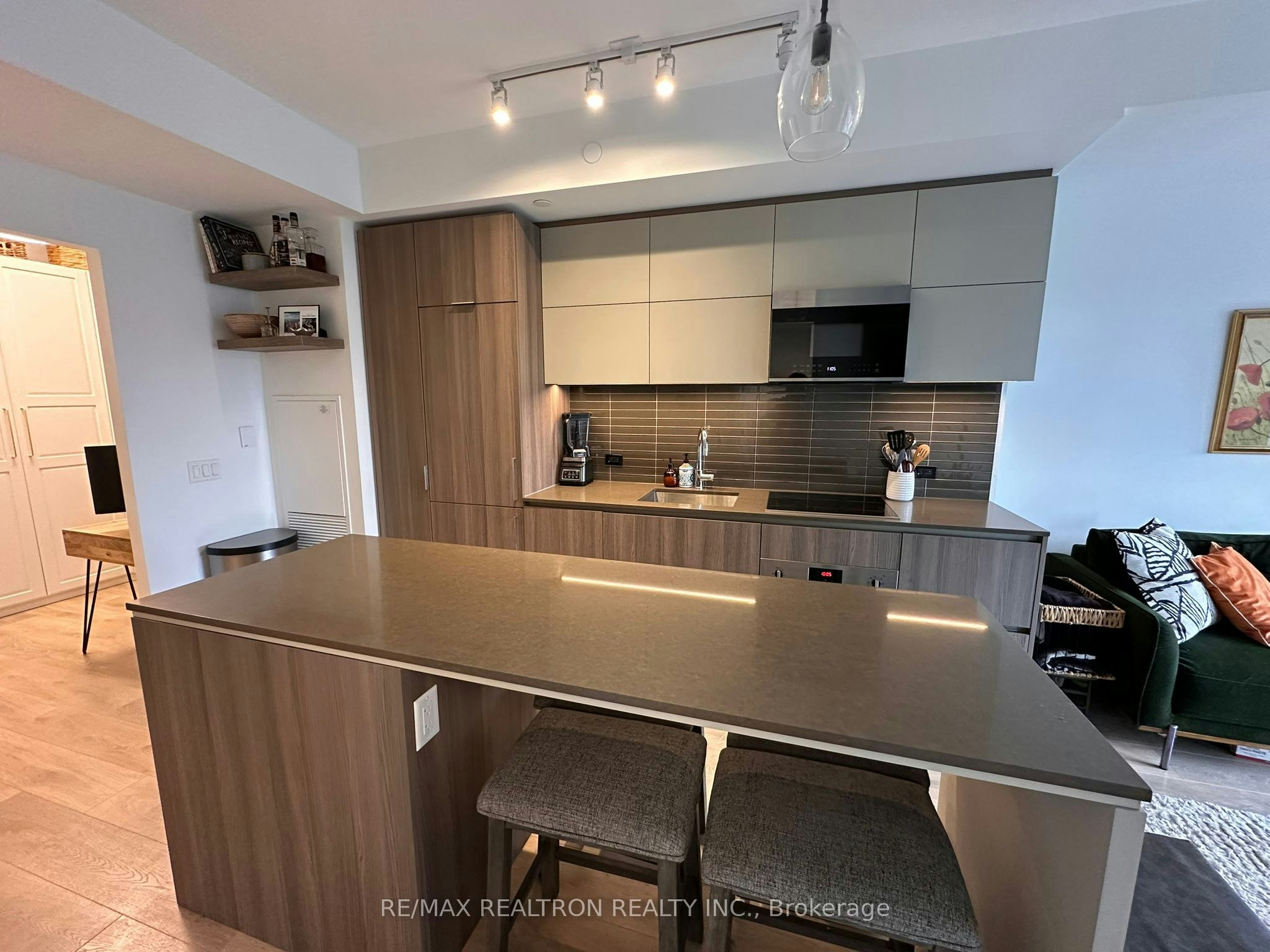612-21 Park Street E, Mississauga, ON, L5G 1L7 - 12