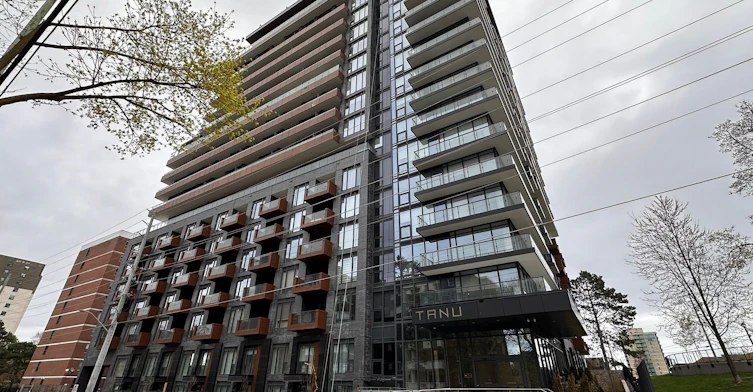 612-21 Park Street E, Mississauga, ON, L5G 1L7